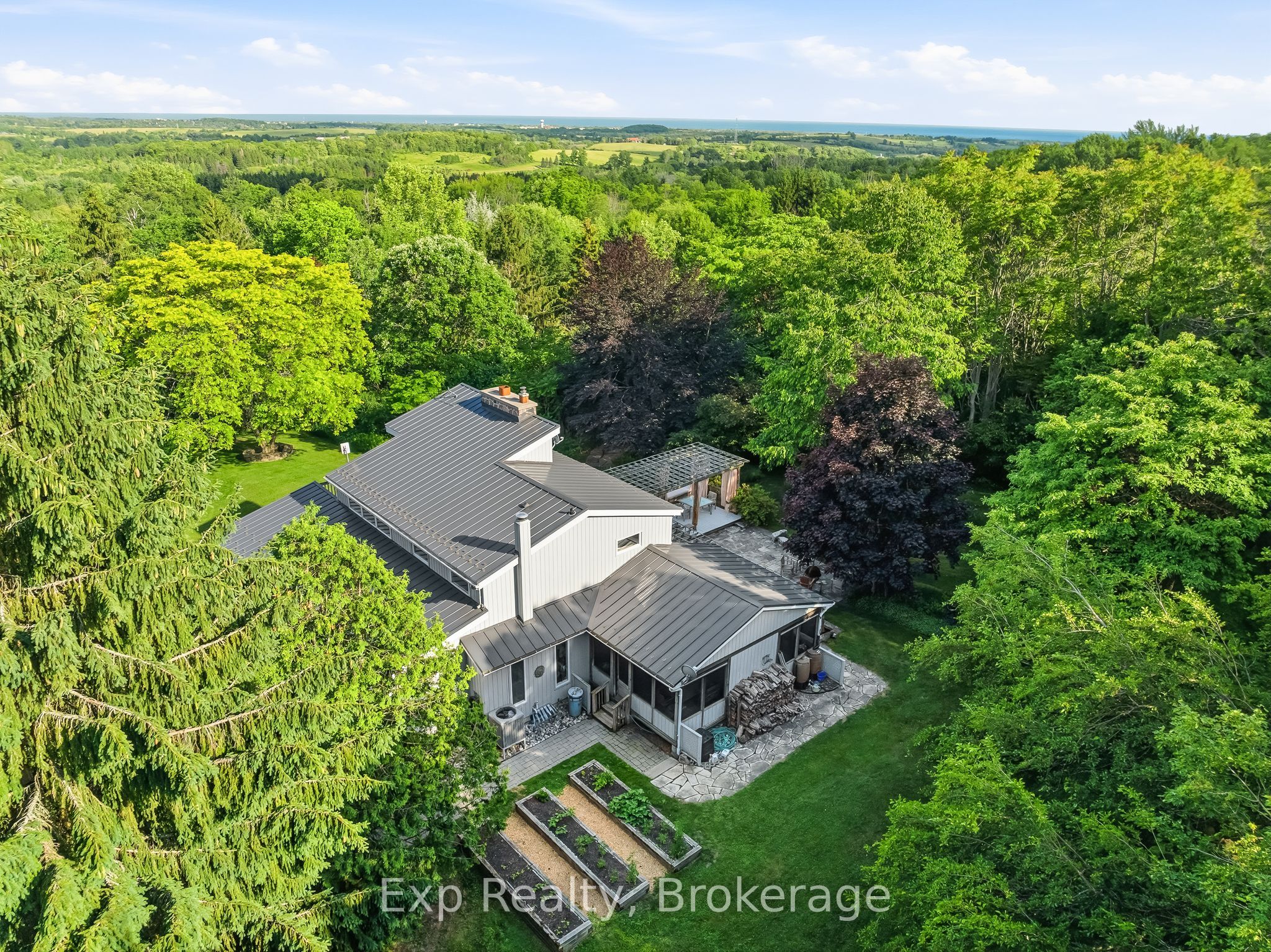3282 Williamson Road Property Photo 2