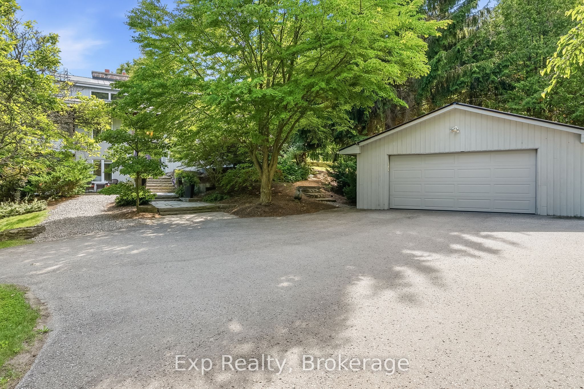 3282 Williamson Road Property Photo 6