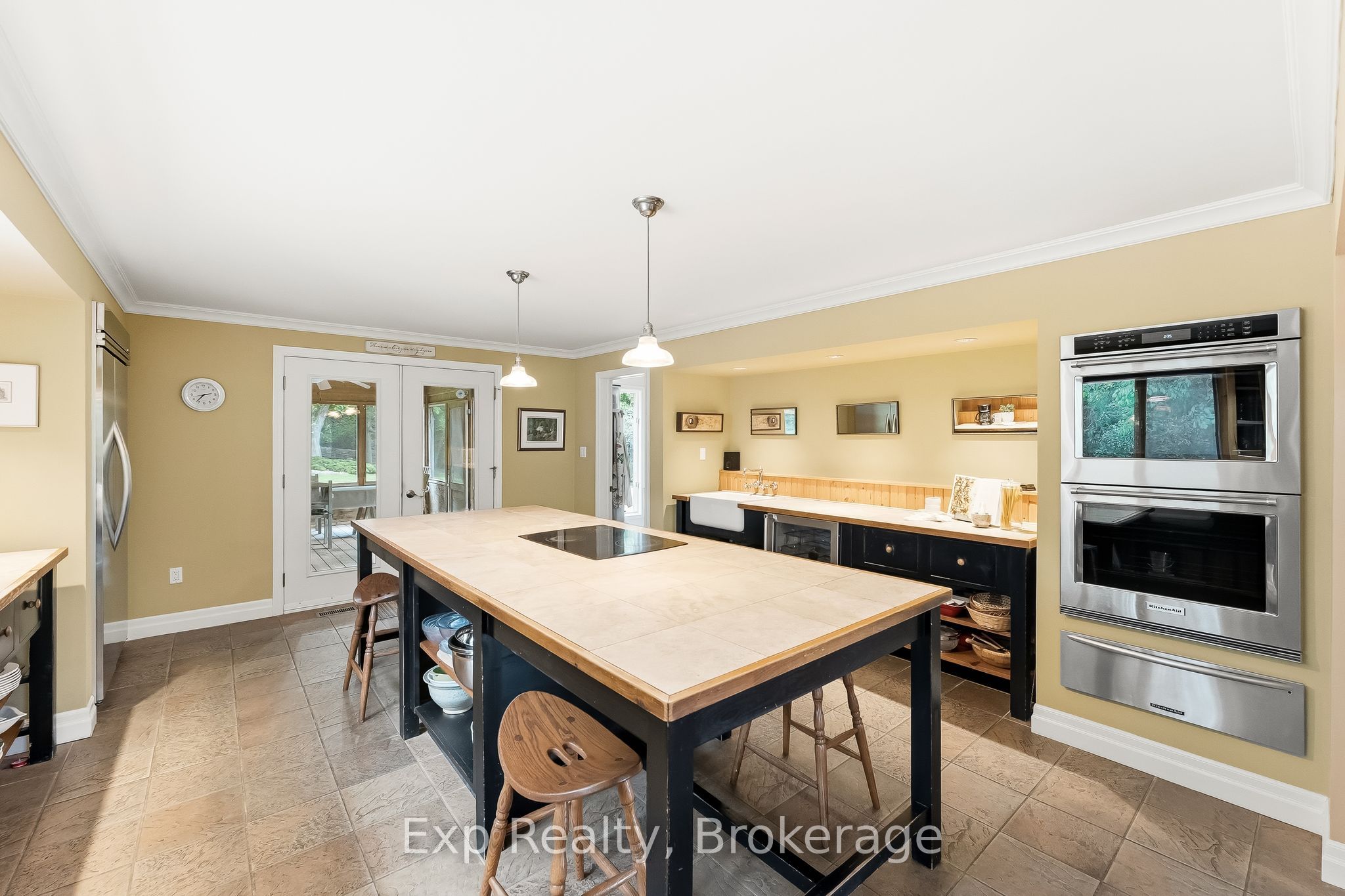 3282 Williamson Road Property Photo 15