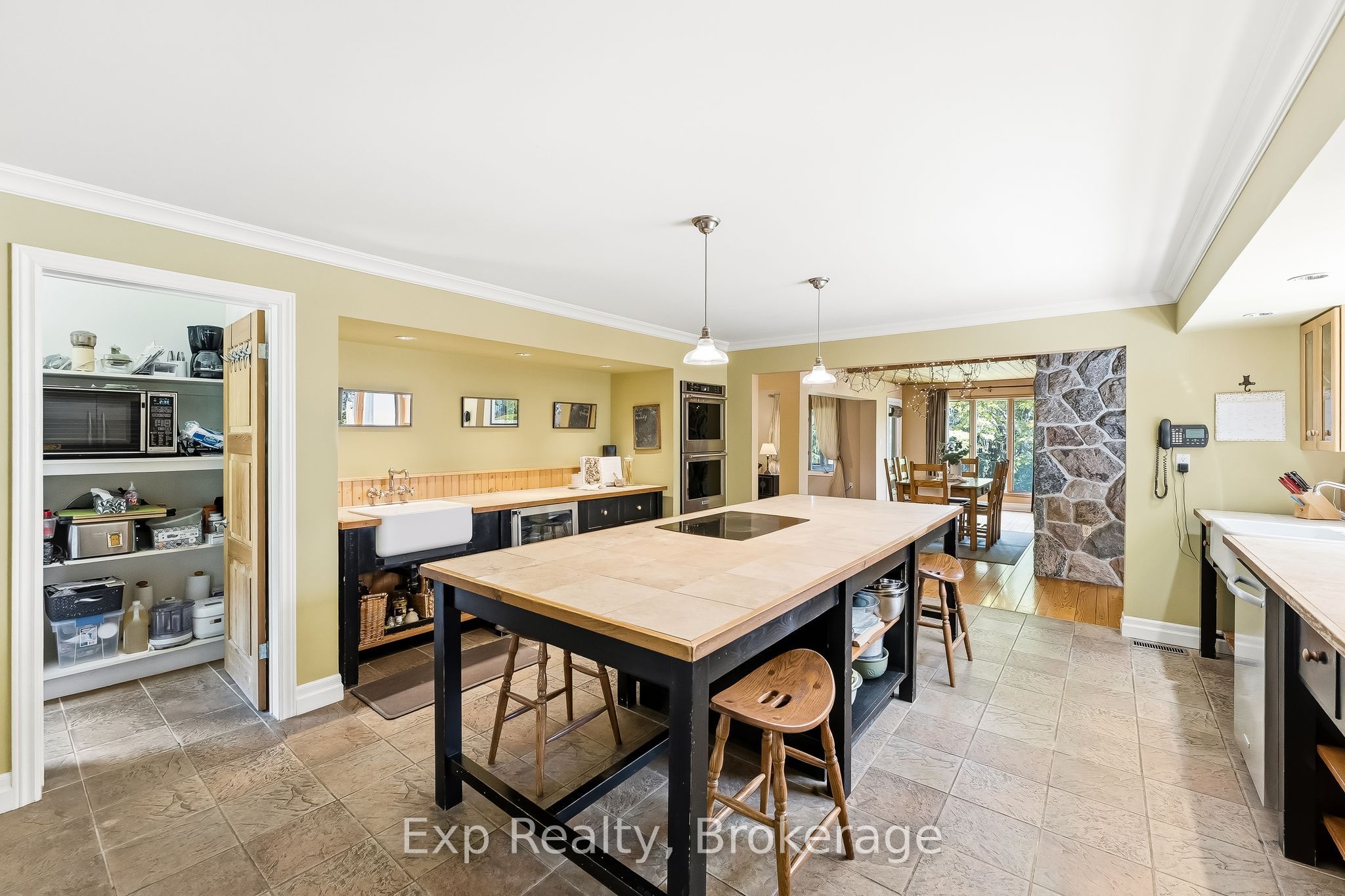 3282 Williamson Road Property Photo 18