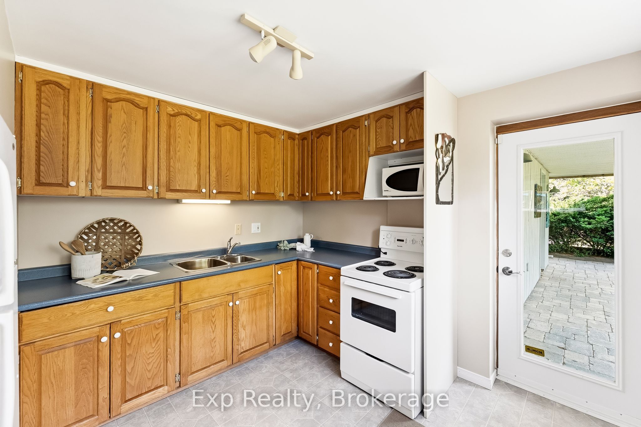 3282 Williamson Road Property Photo 39