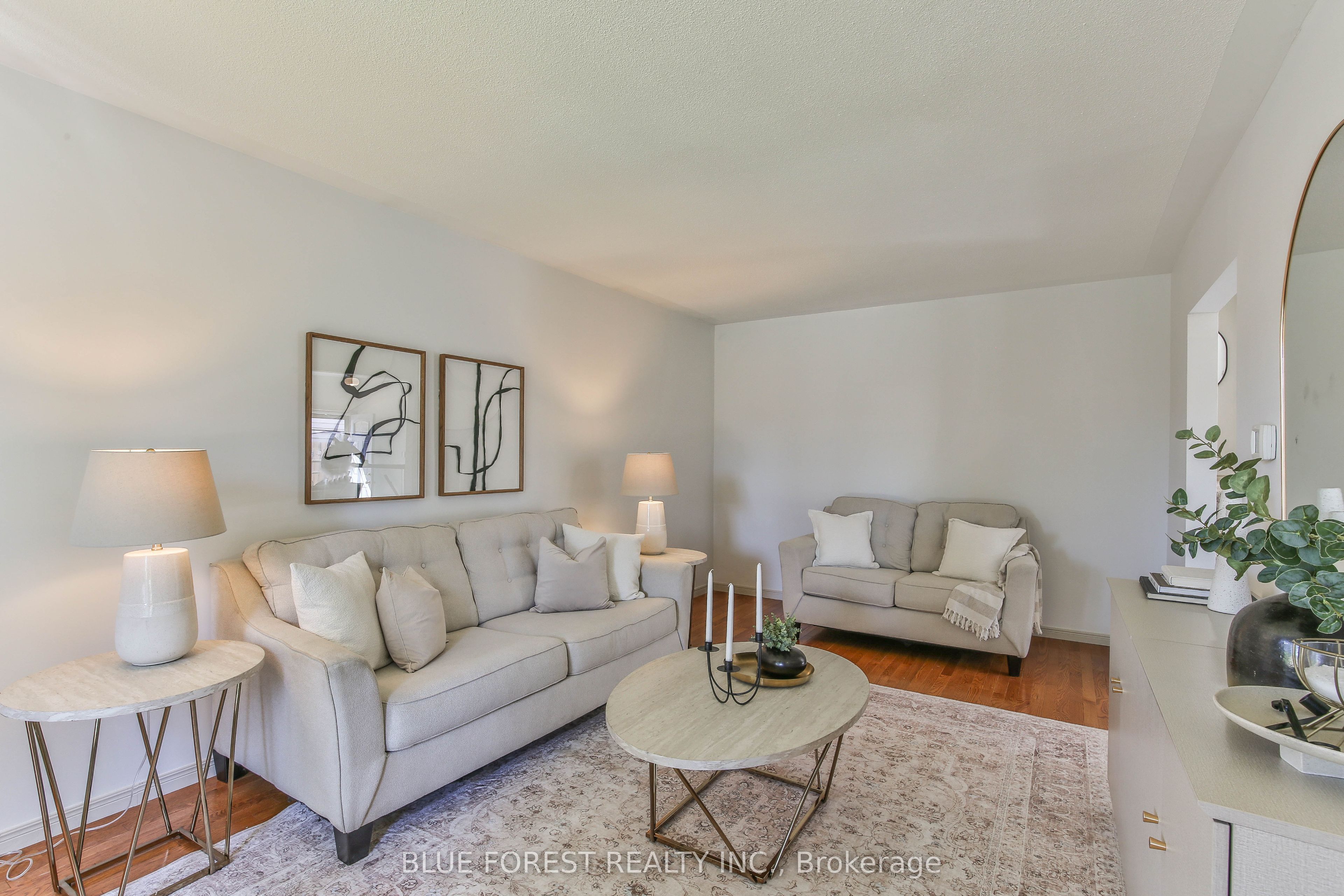 71 Rosamond Crescent Property Photo 7