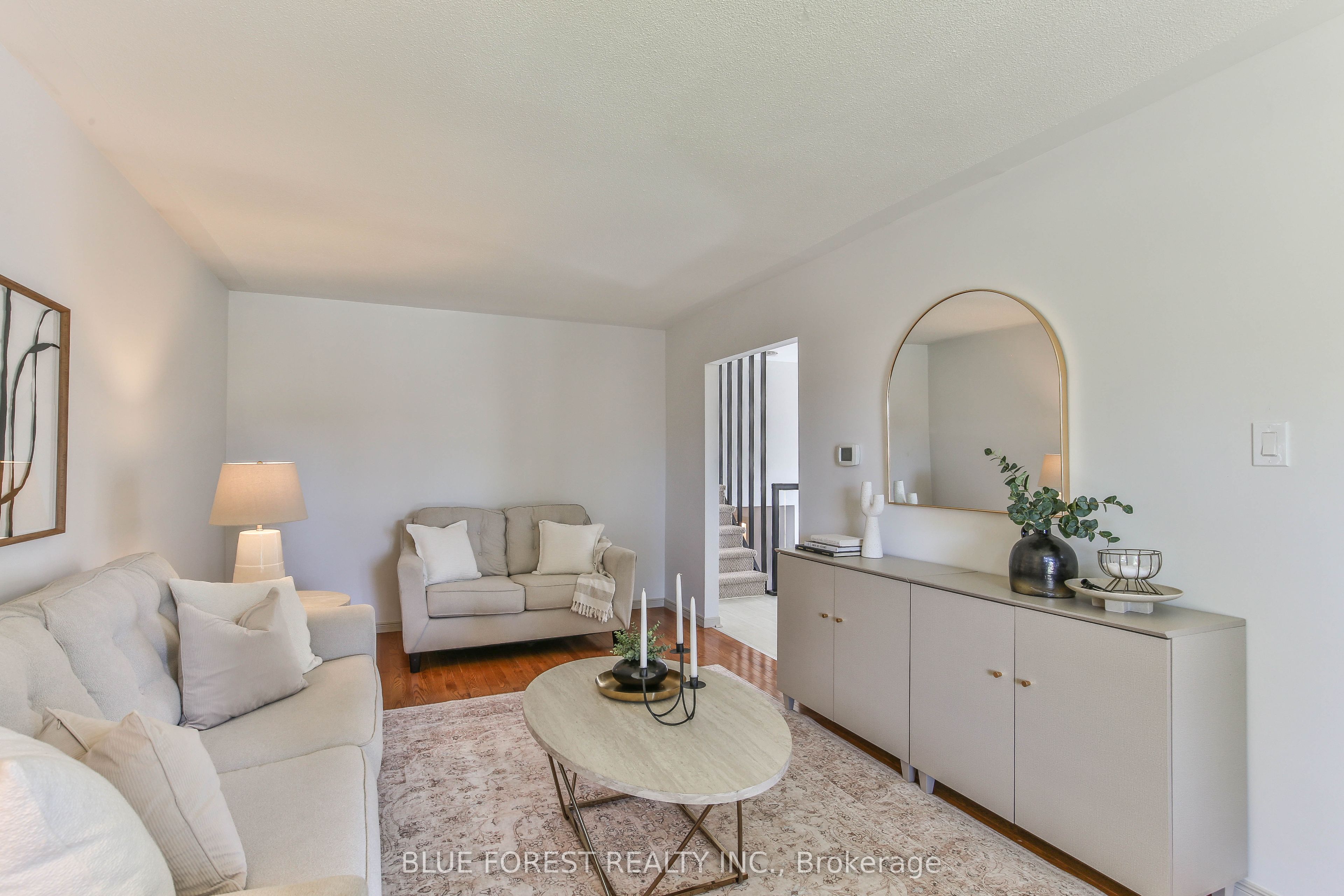 71 Rosamond Crescent Property Photo 8