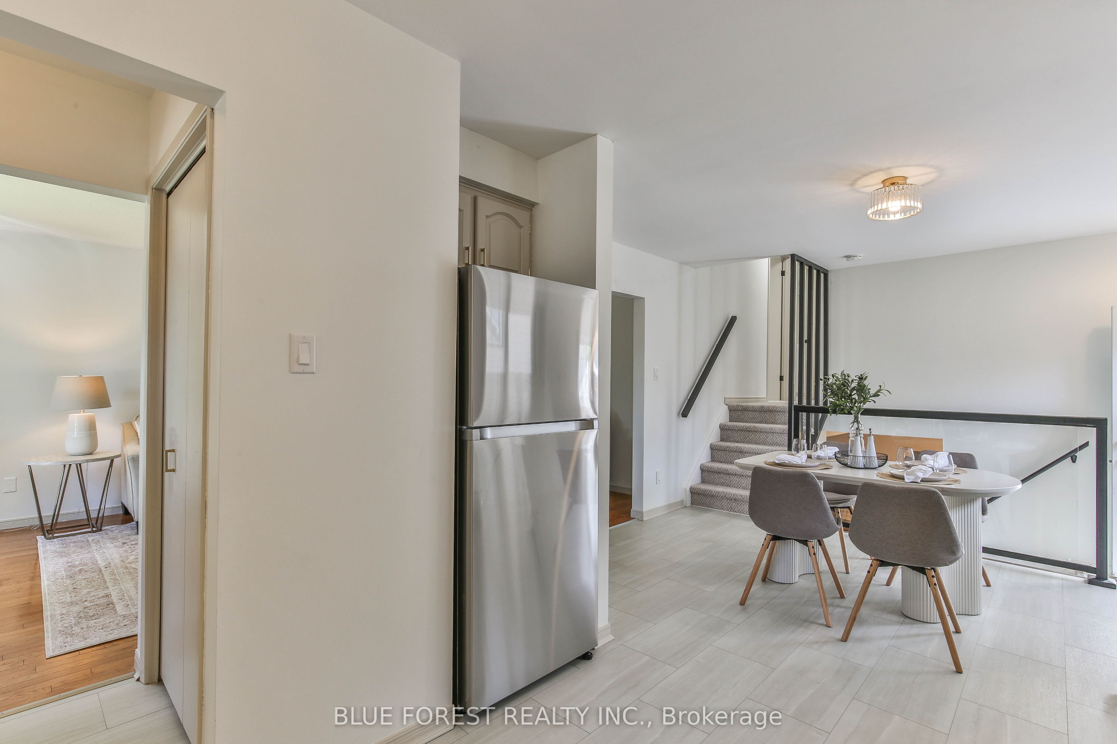 71 Rosamond Crescent Property Photo 13