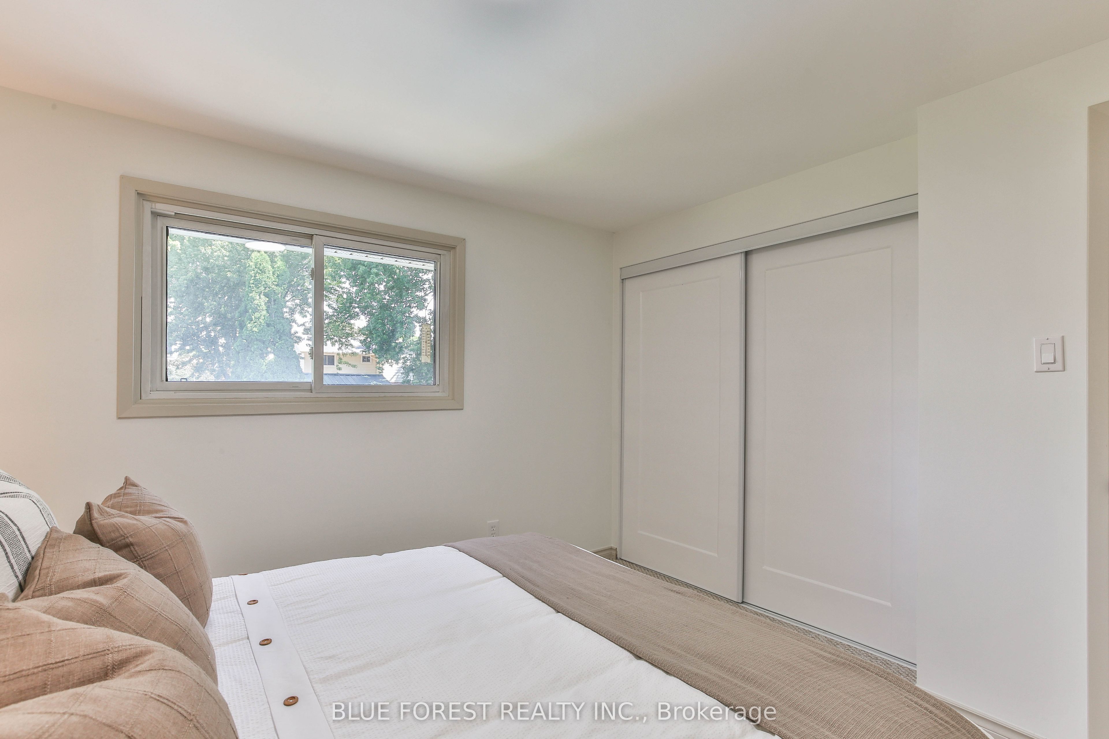 71 Rosamond Crescent Property Photo 18