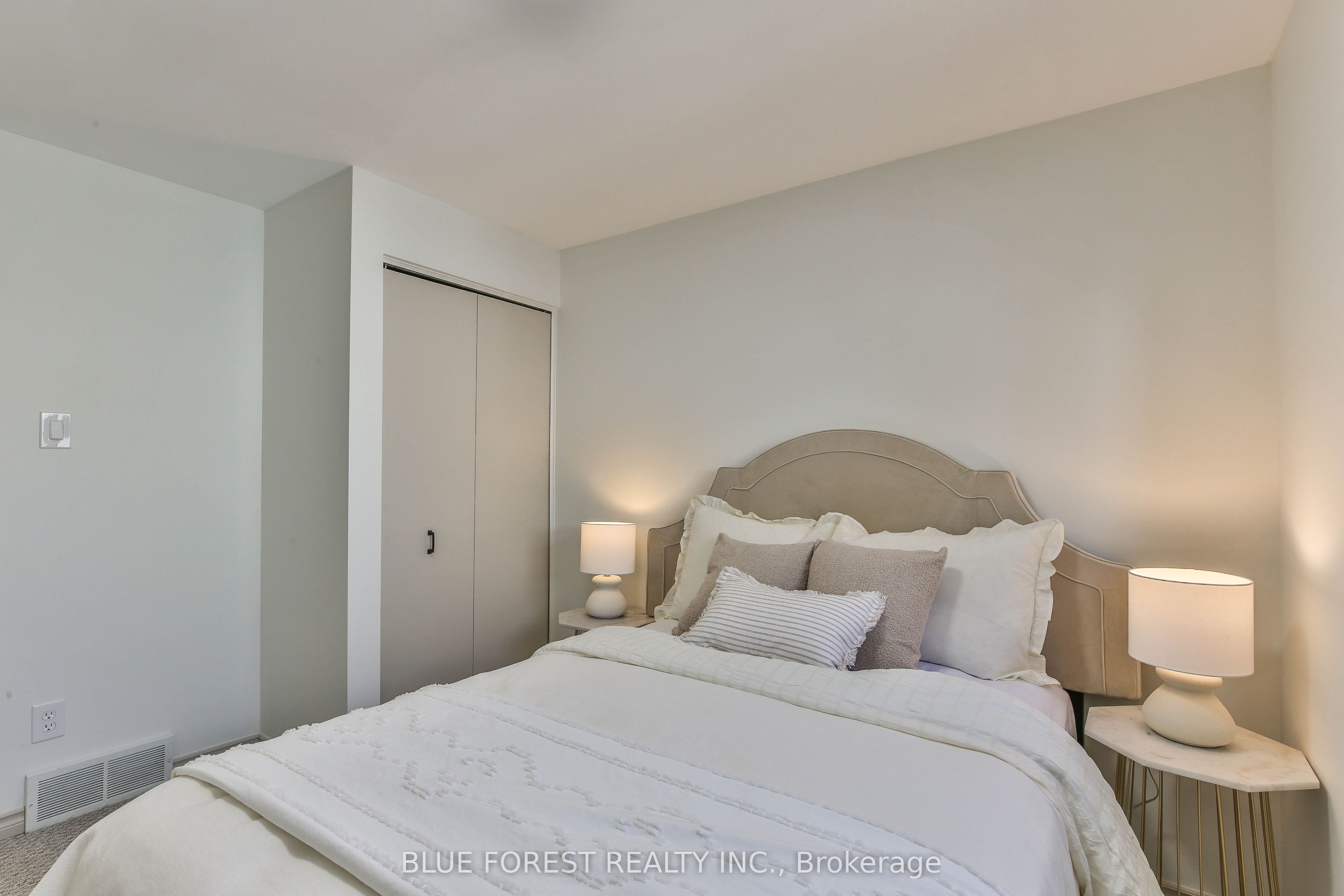 71 Rosamond Crescent Property Photo 20