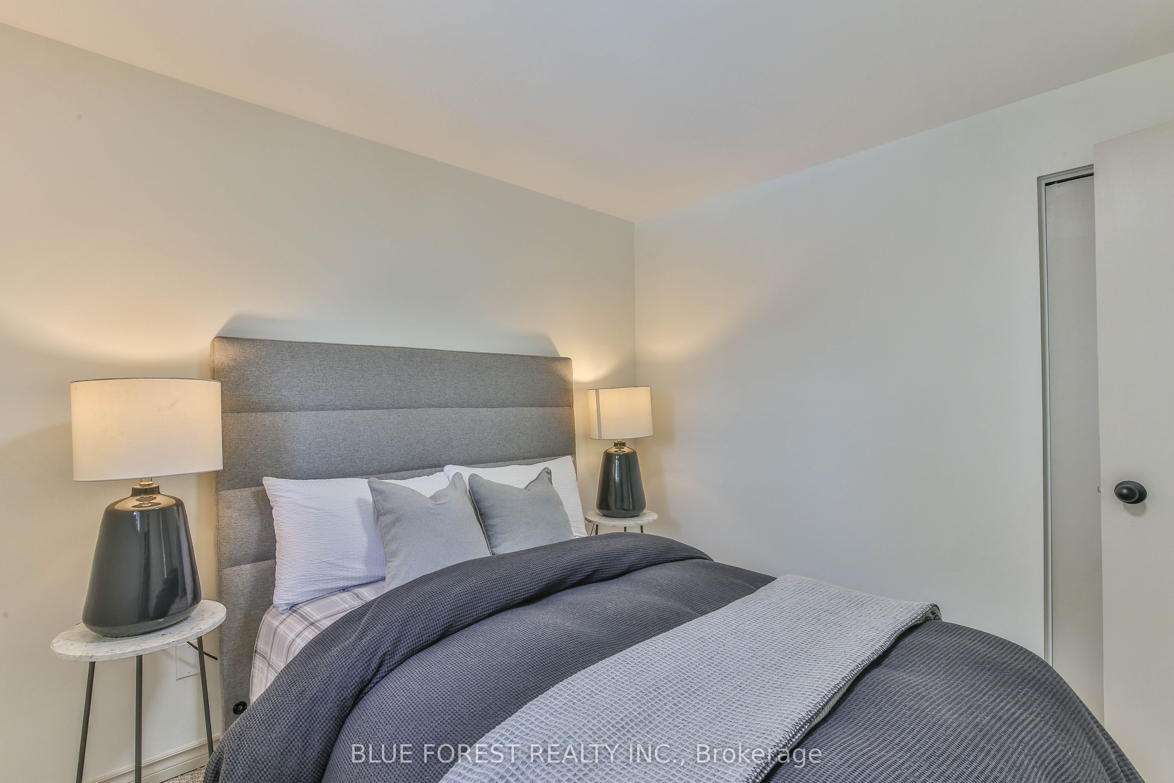 71 Rosamond Crescent Property Photo 22