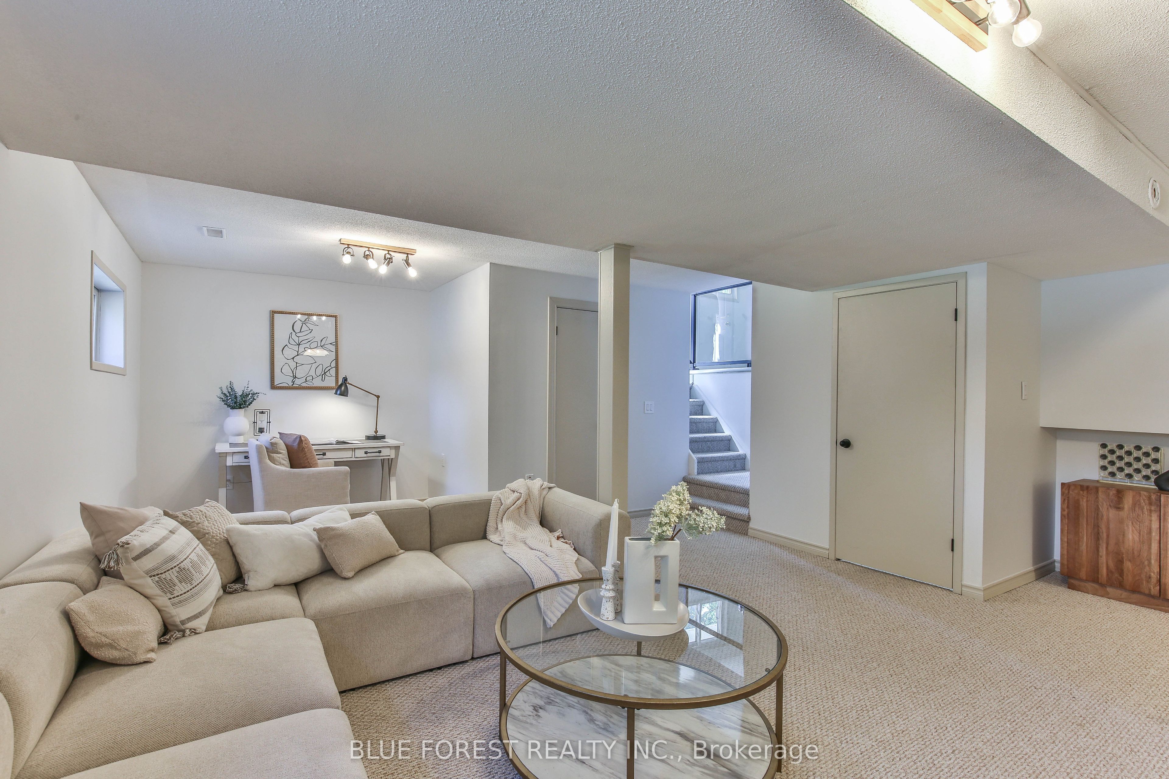 71 Rosamond Crescent Property Photo 26