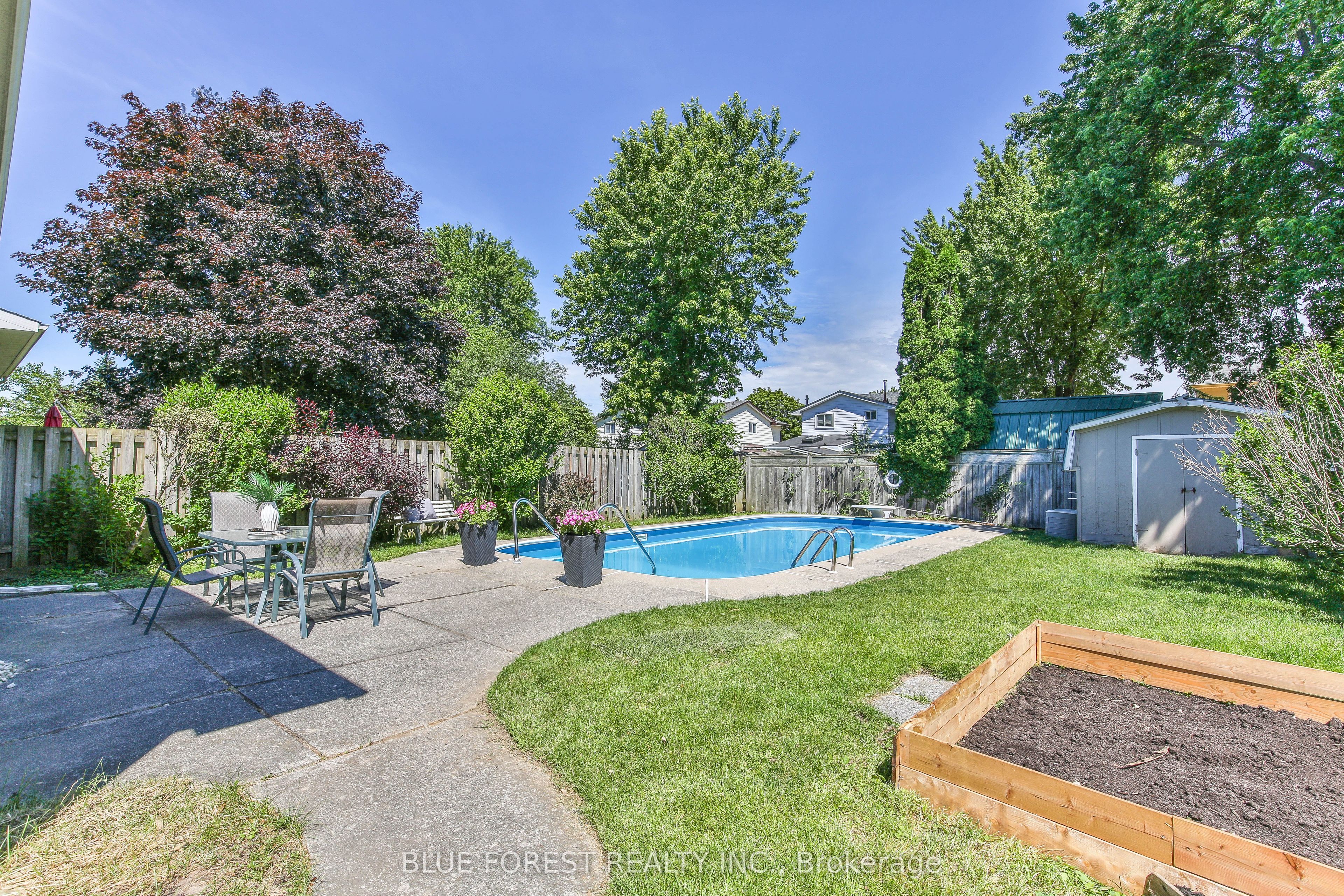 71 Rosamond Crescent Property Photo 35