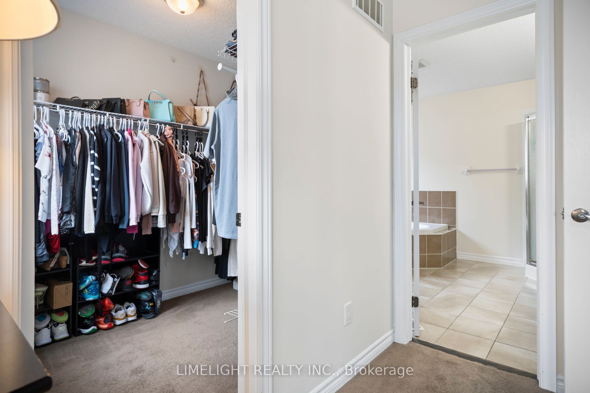 676 Guiness Way Property Photo 17