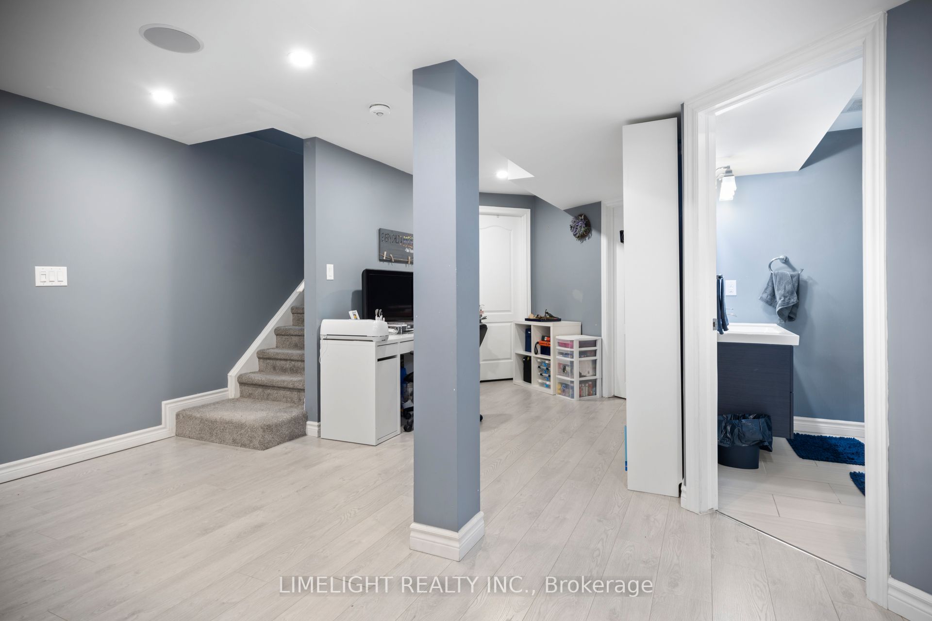 676 Guiness Way Property Photo 31