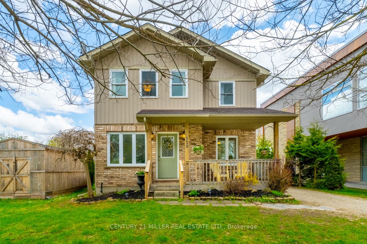 120 Charles Street E Property Photo 2