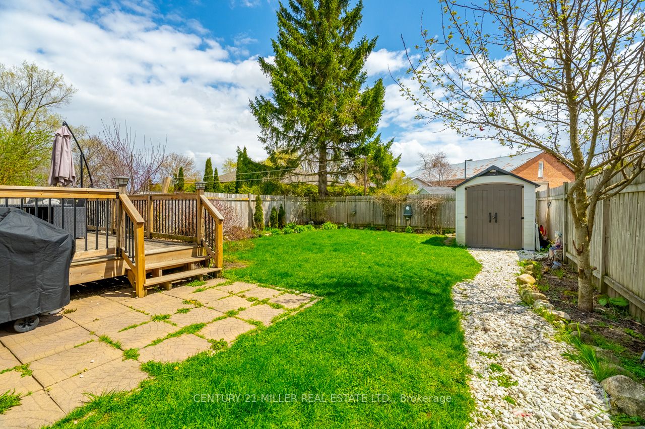 120 Charles Street E Property Photo 21