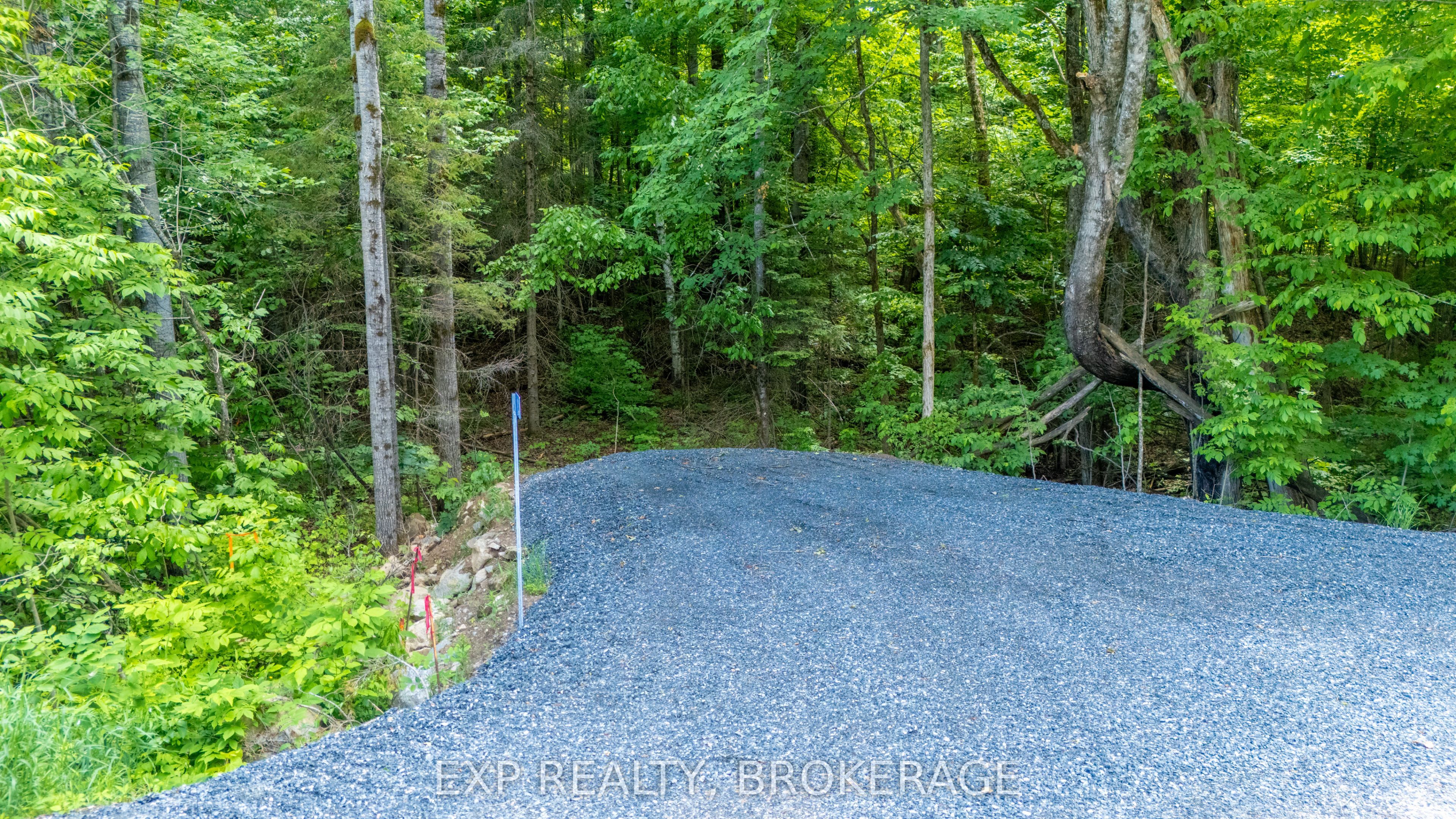 1931 ELM TREE Road Property Photo 1