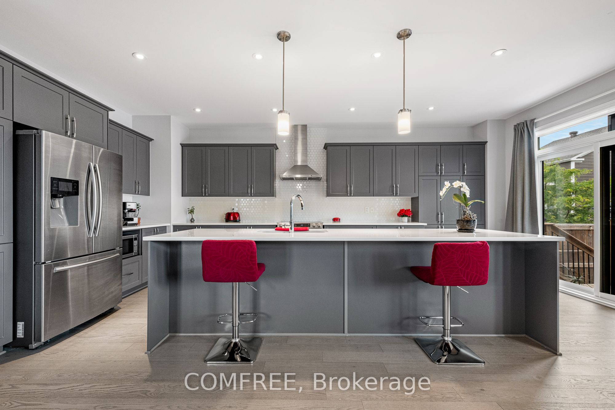 792 Twist Way Property Photo 14