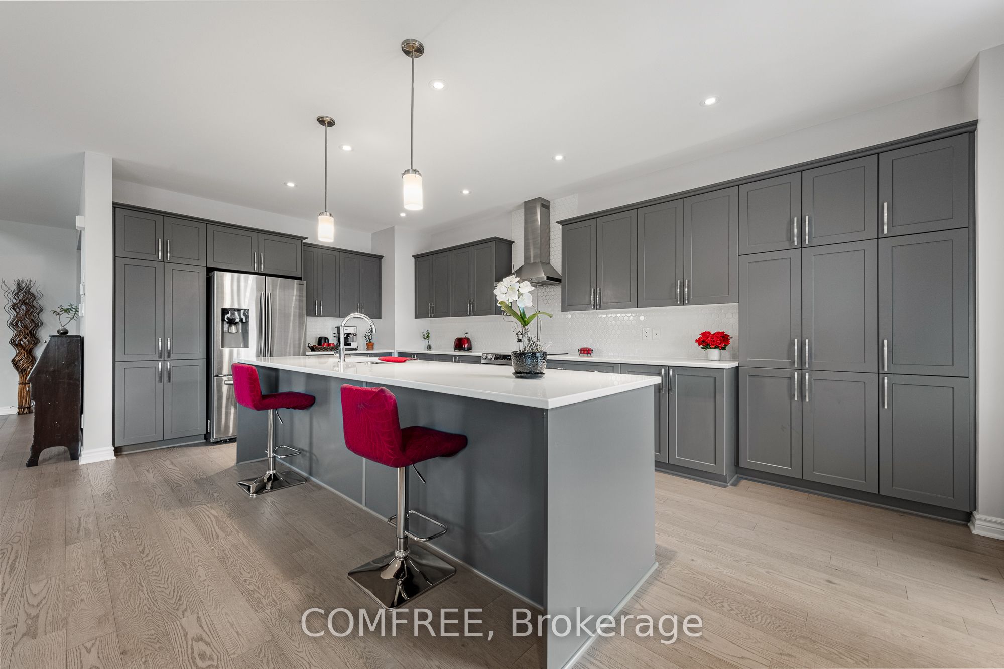 792 Twist Way Property Photo 15