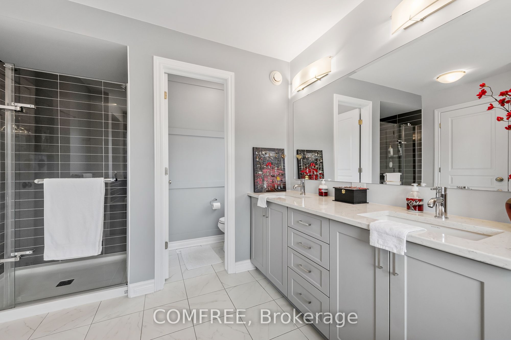 792 Twist Way Property Photo 24