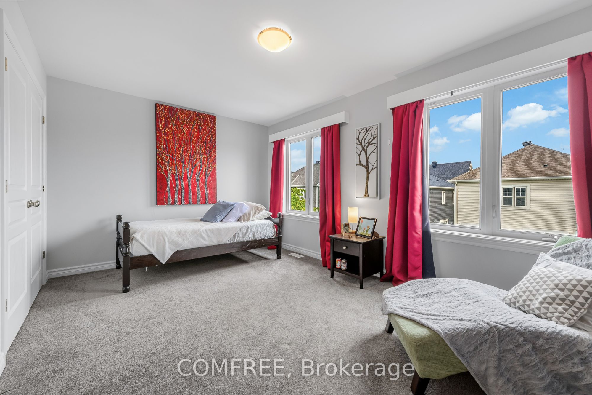 792 Twist Way Property Photo 27