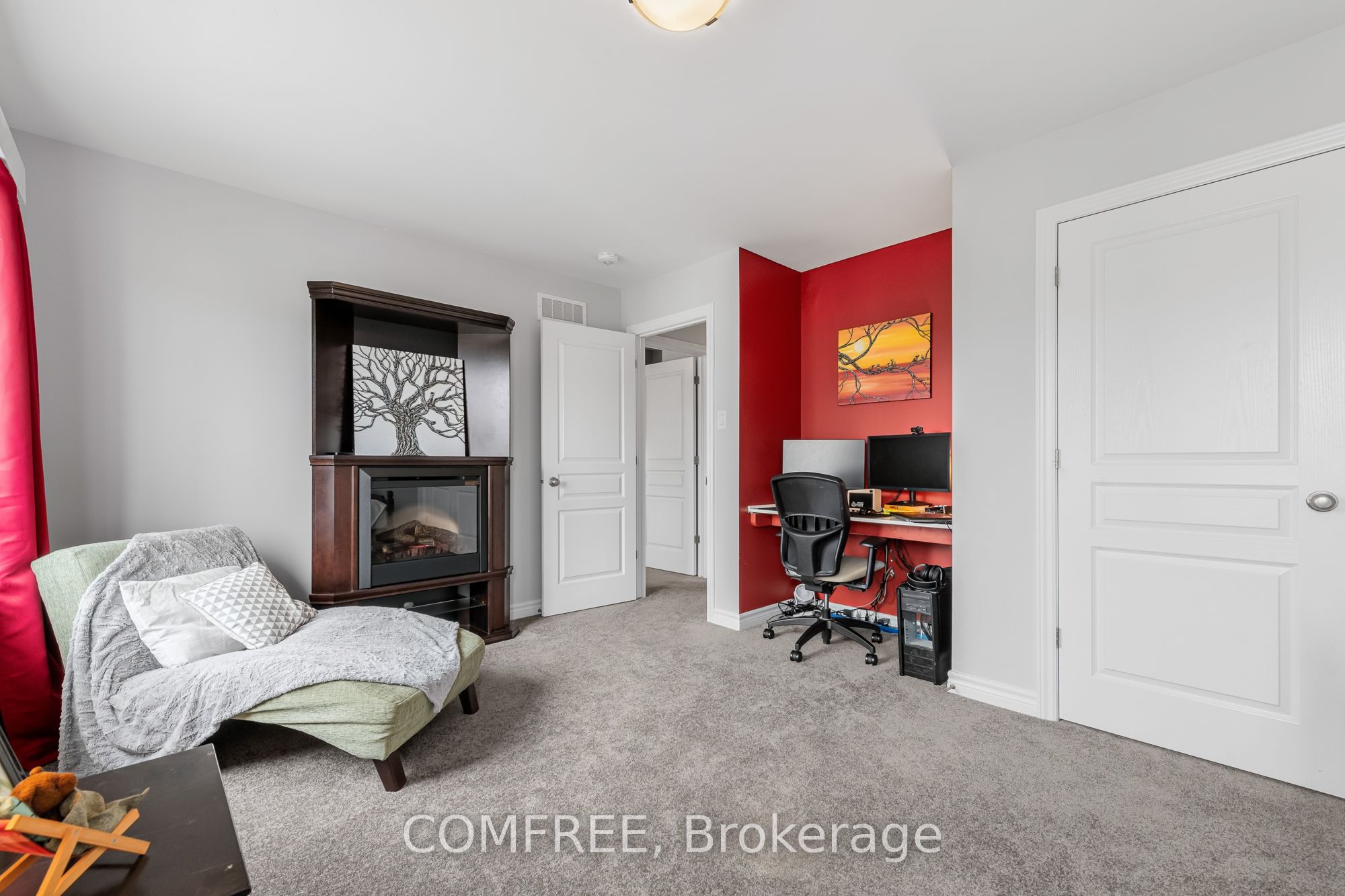 792 Twist Way Property Photo 28