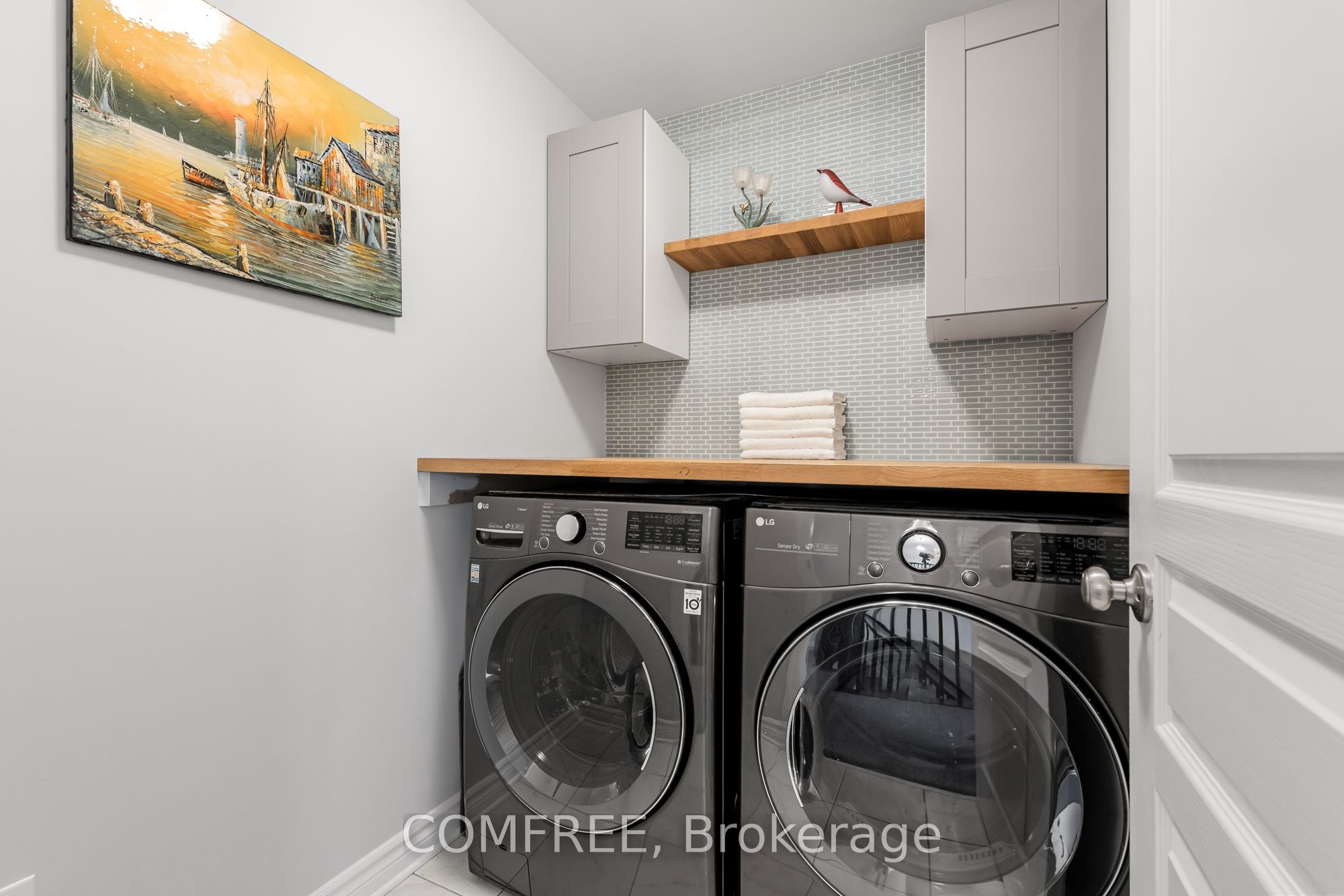 792 Twist Way Property Photo 30