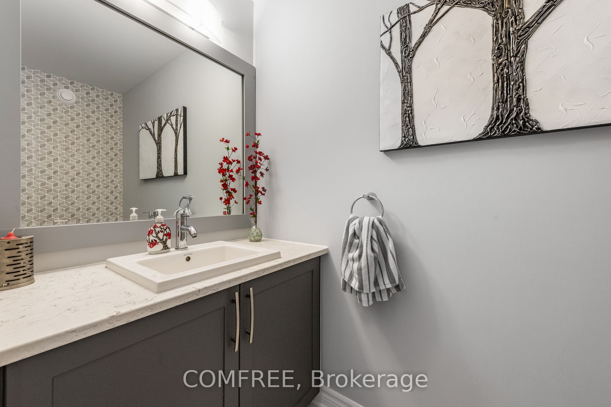 792 Twist Way Property Photo 36