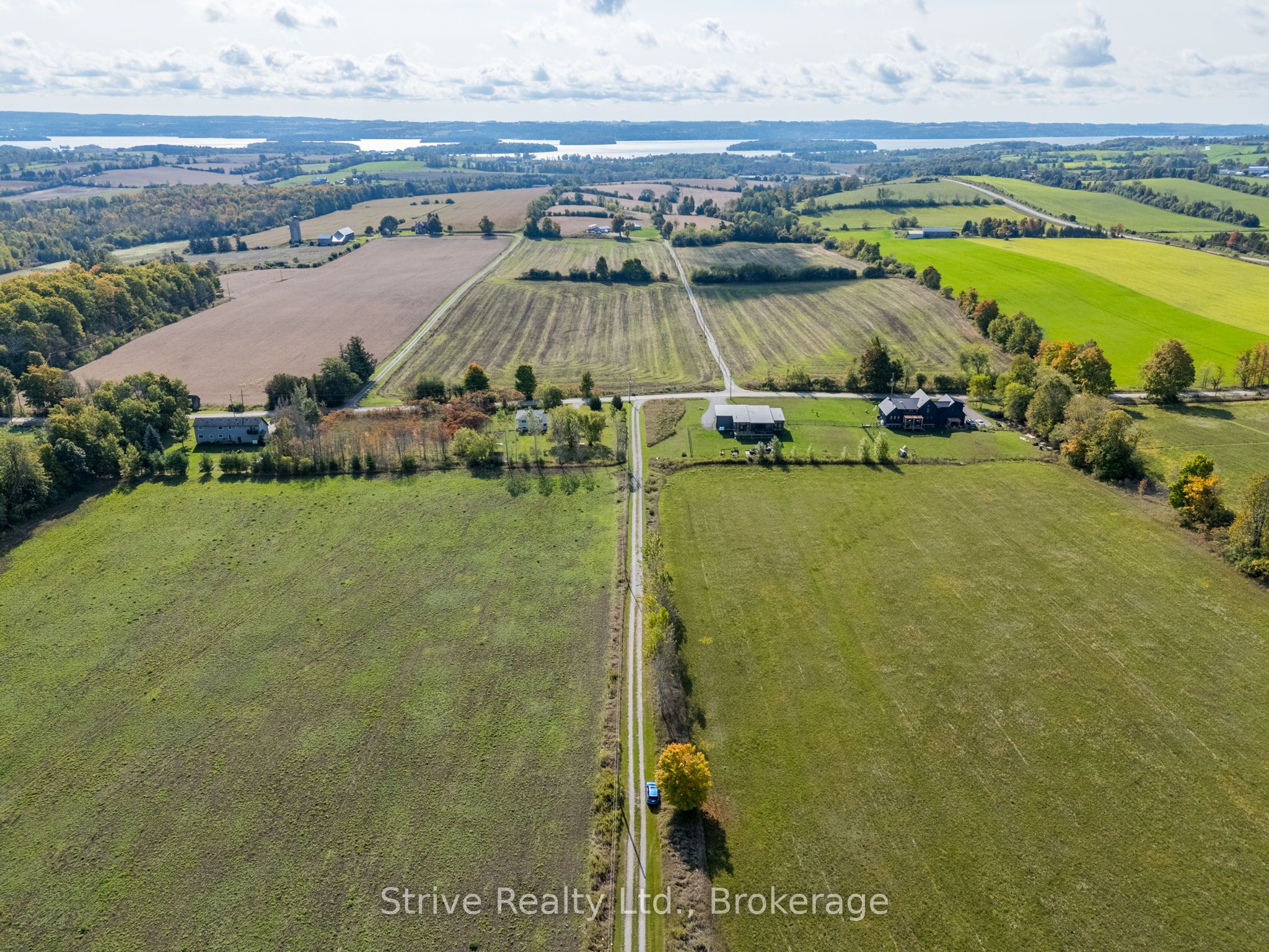 996 Third Line Property Photo 4