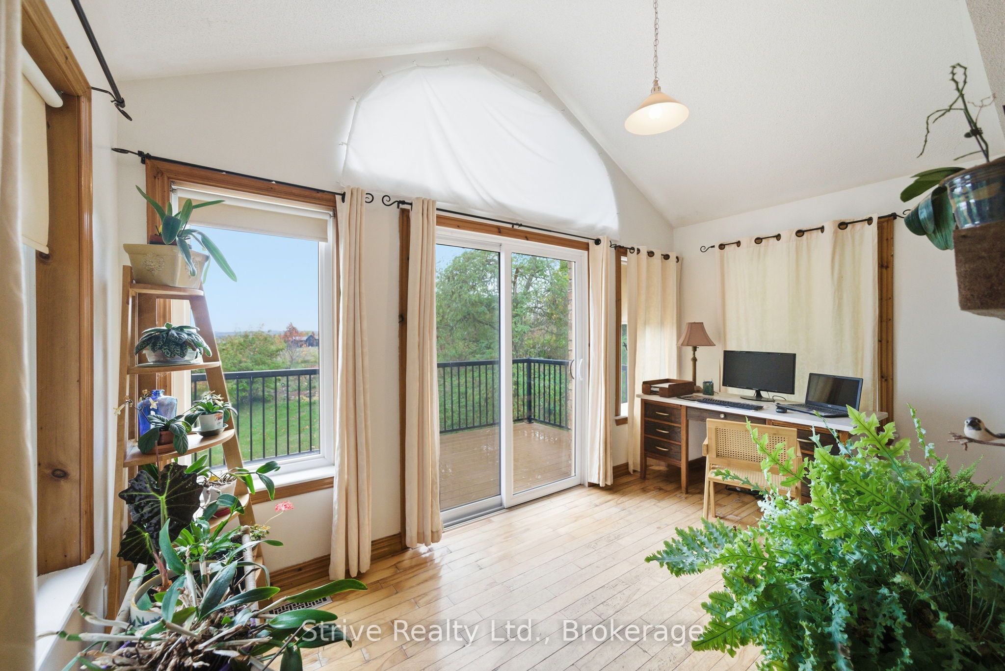 996 Third Line Property Photo 12