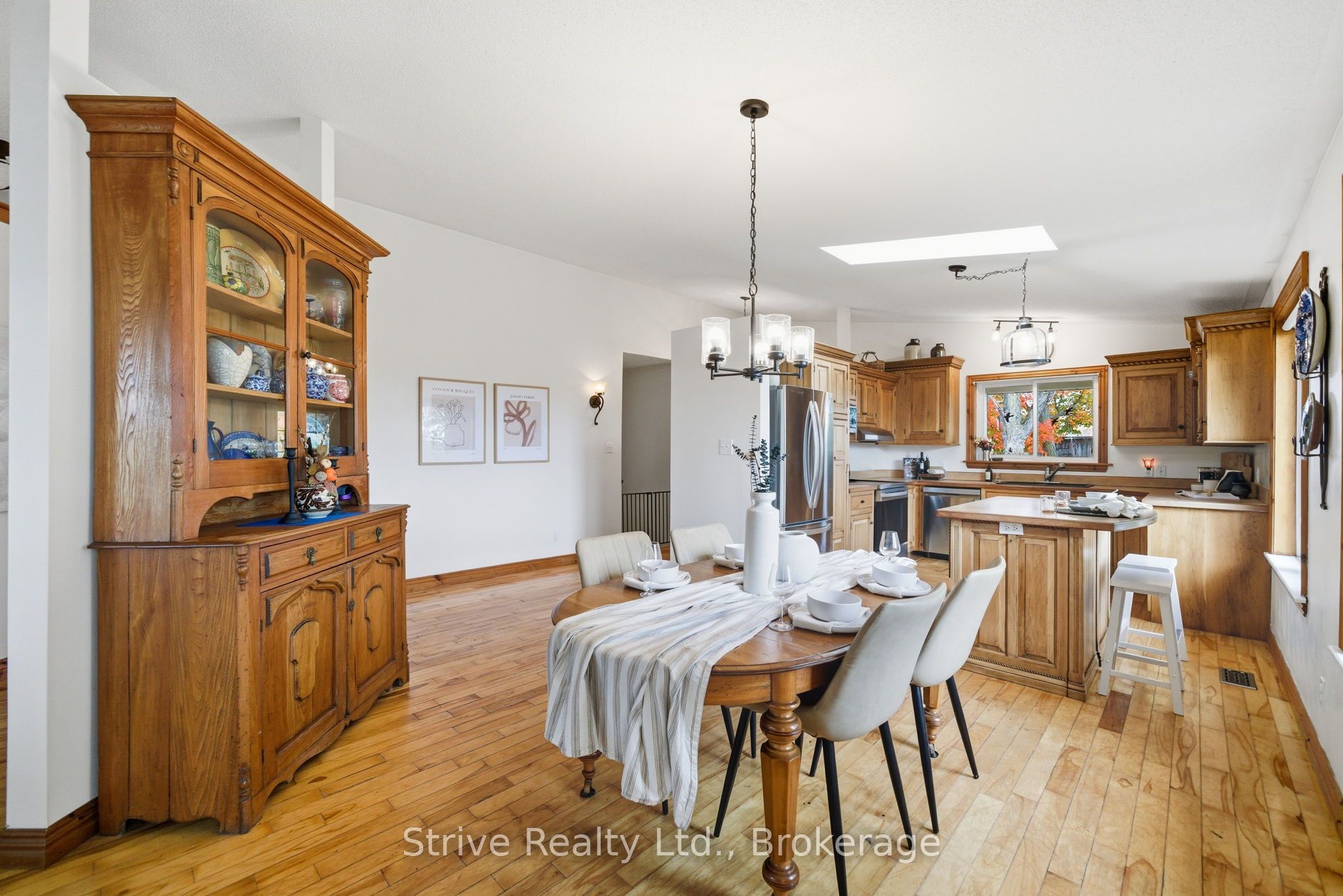996 Third Line Property Photo 20