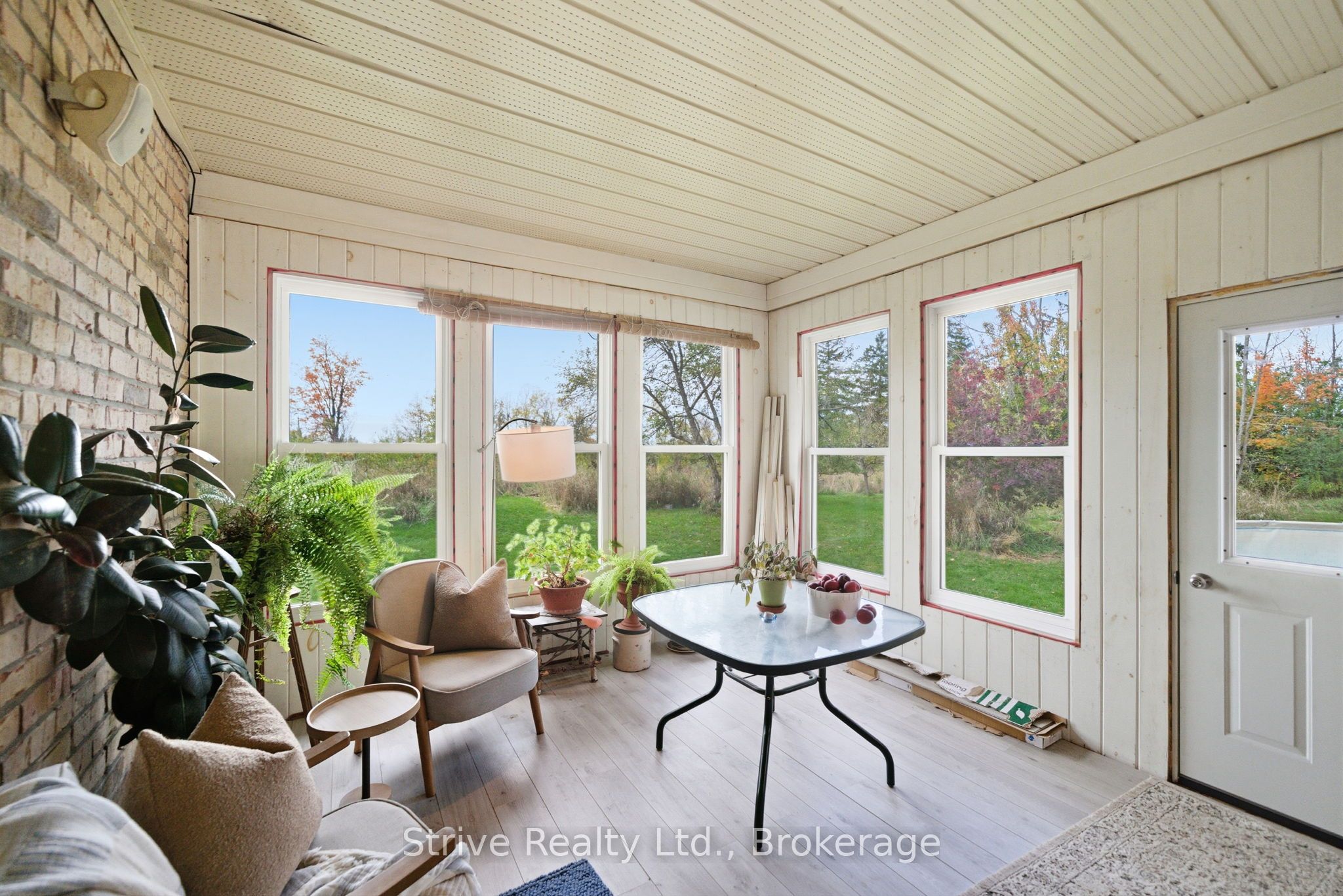 996 Third Line Property Photo 27