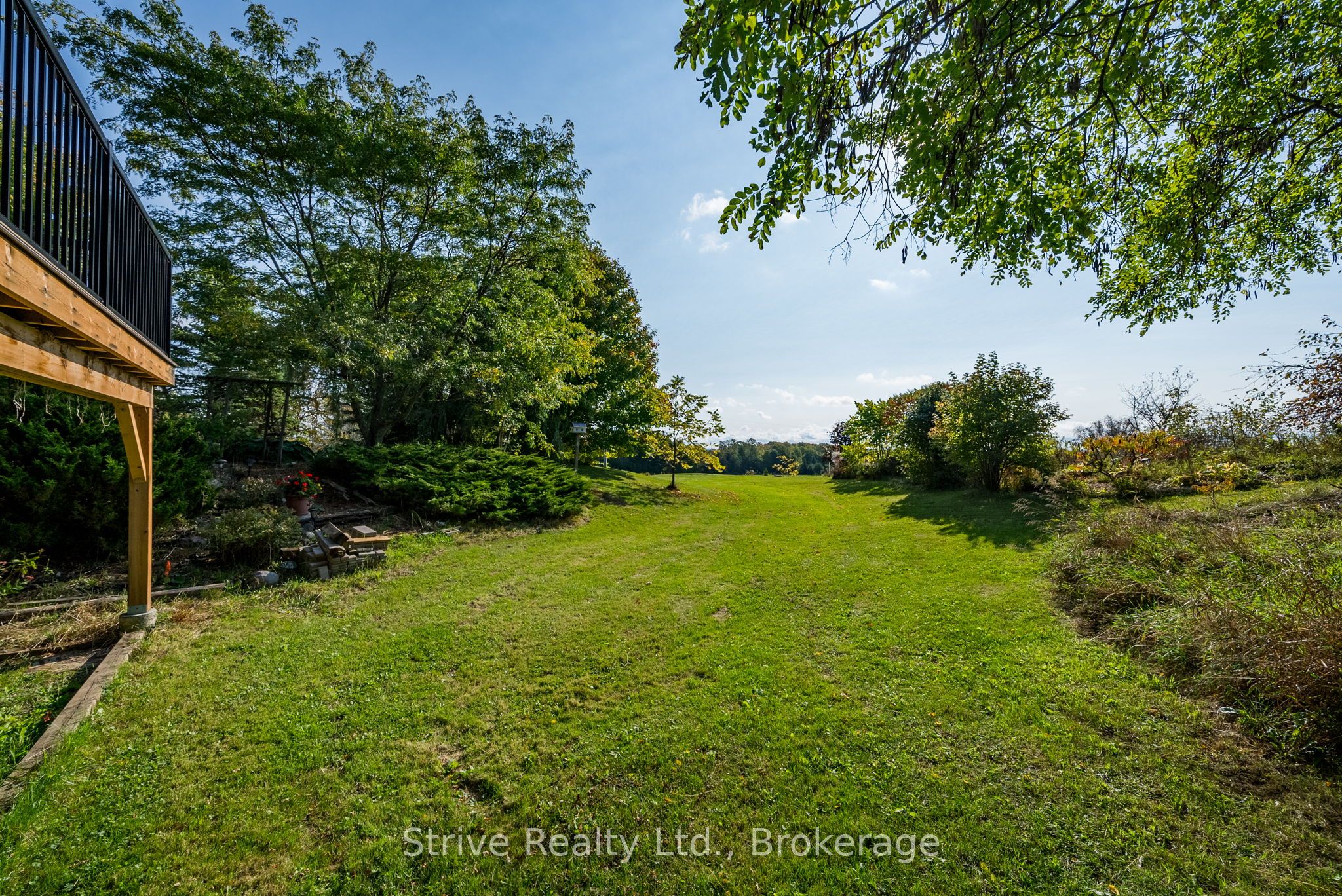996 Third Line Property Photo 42
