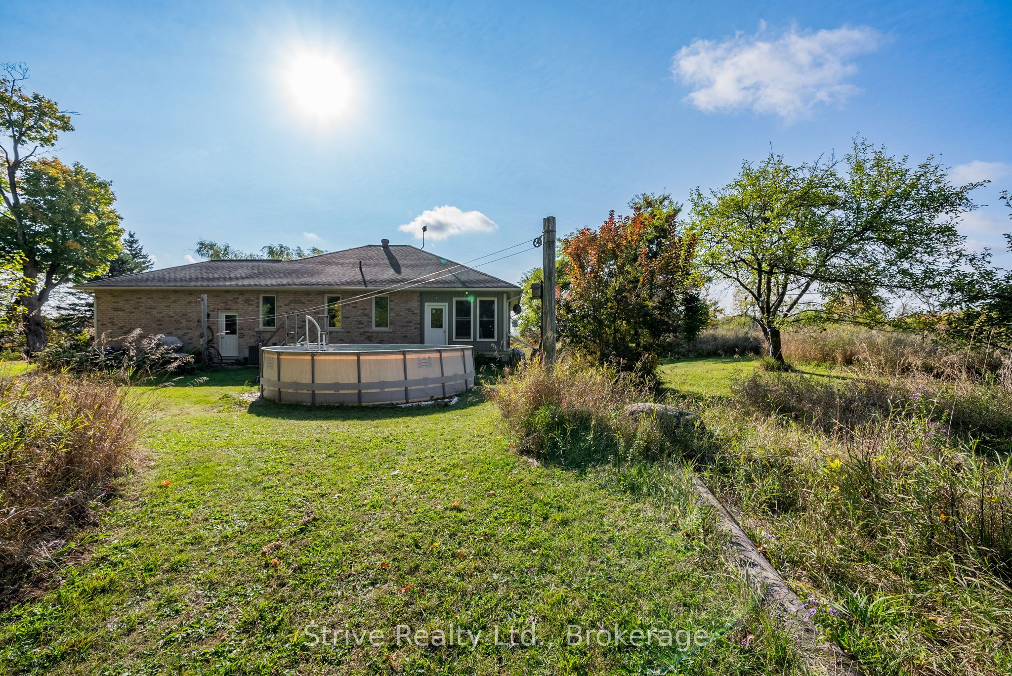 996 Third Line Property Photo 44
