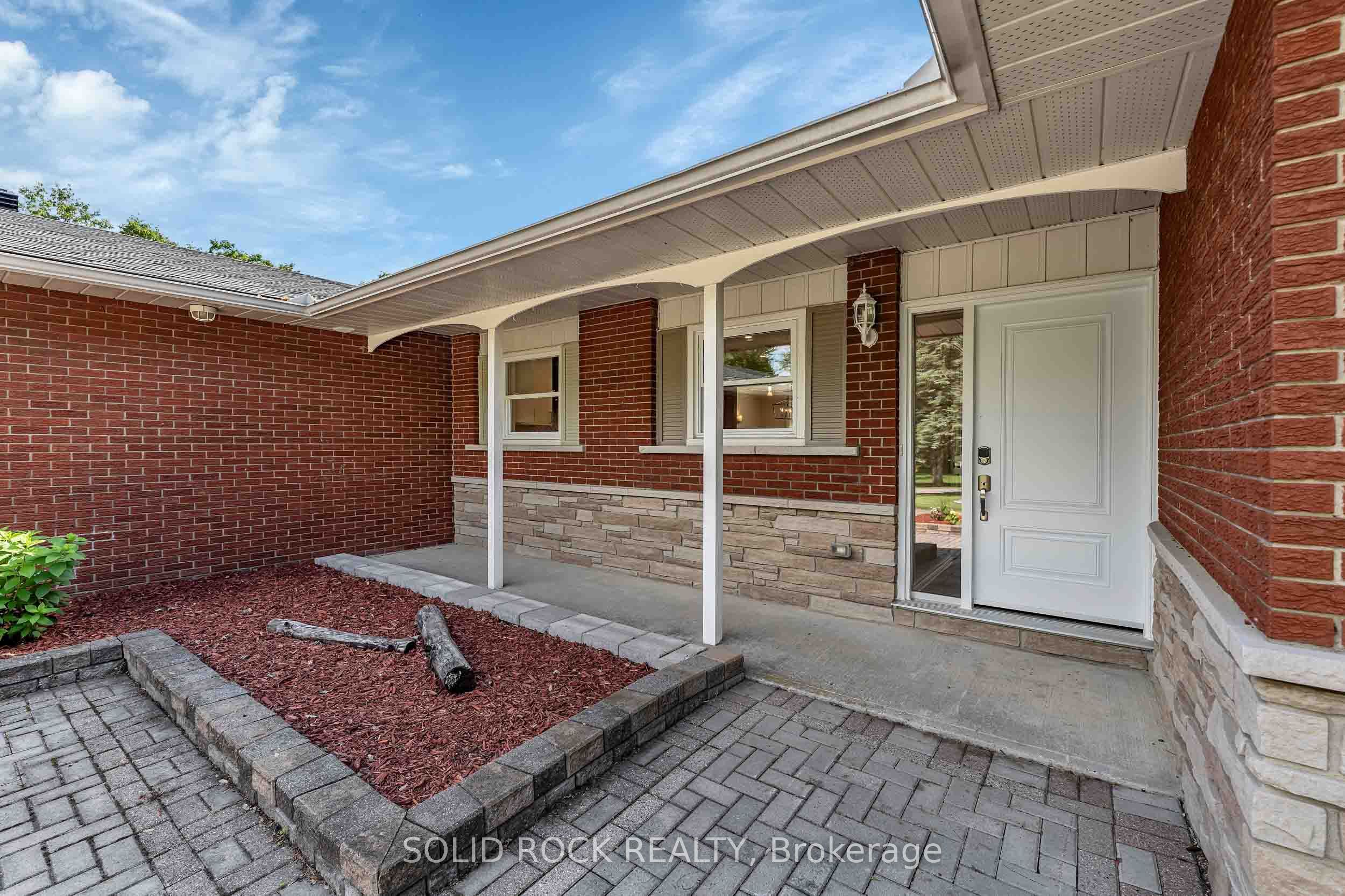 3710 River Road Property Photo 7