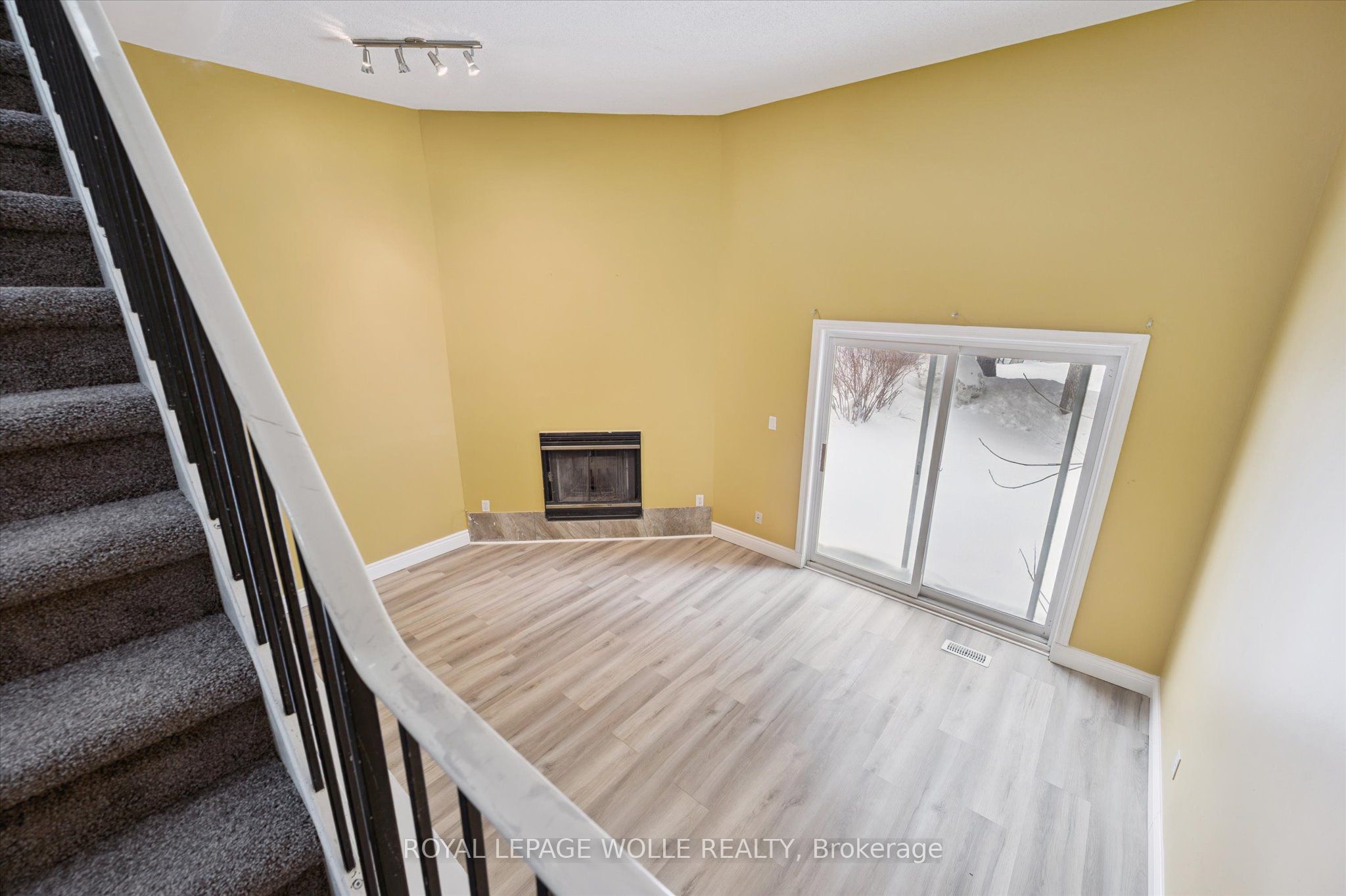 589 Beechwood Drive 43 Property Photo 11