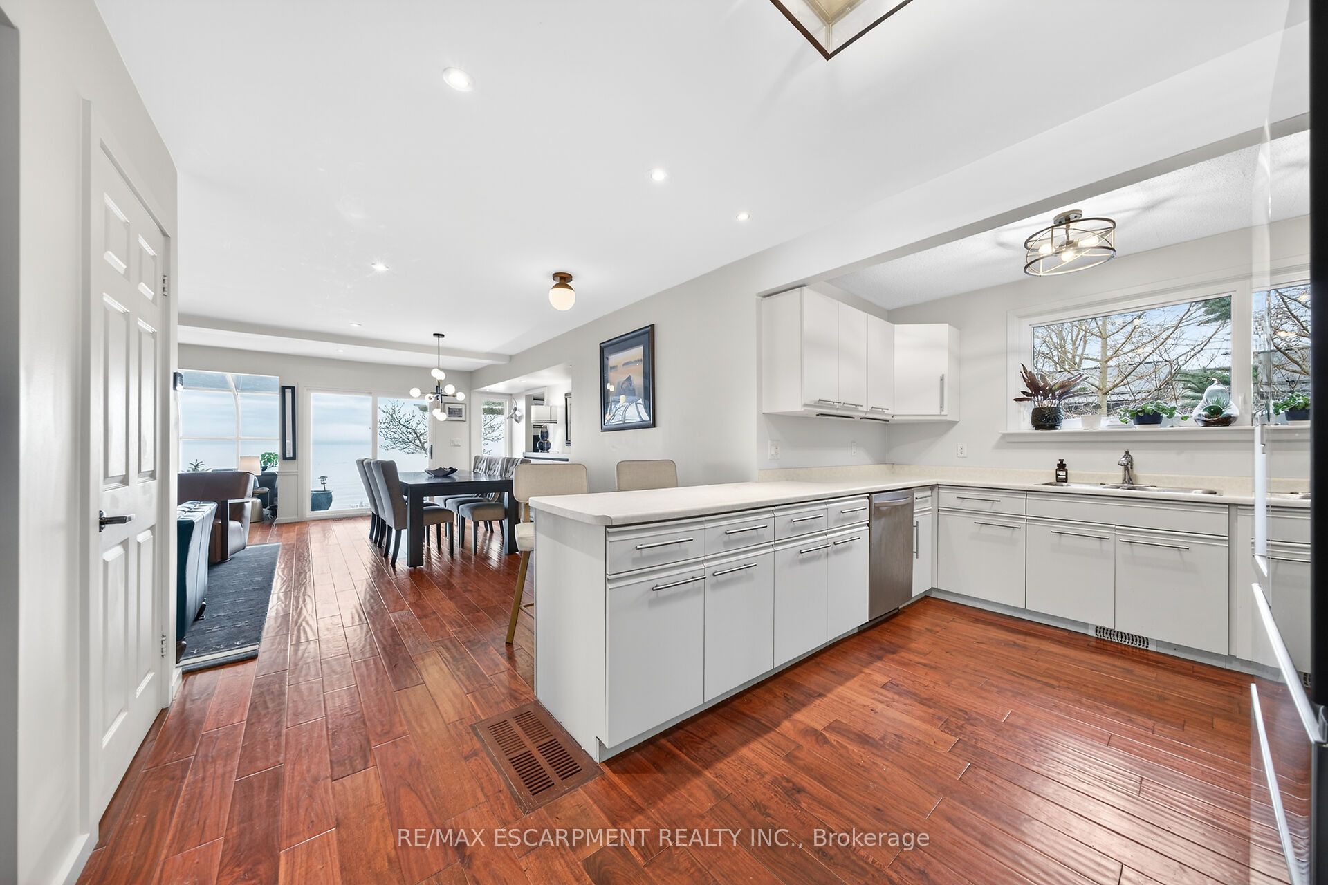 108 Lakeside Drive Property Photo 13