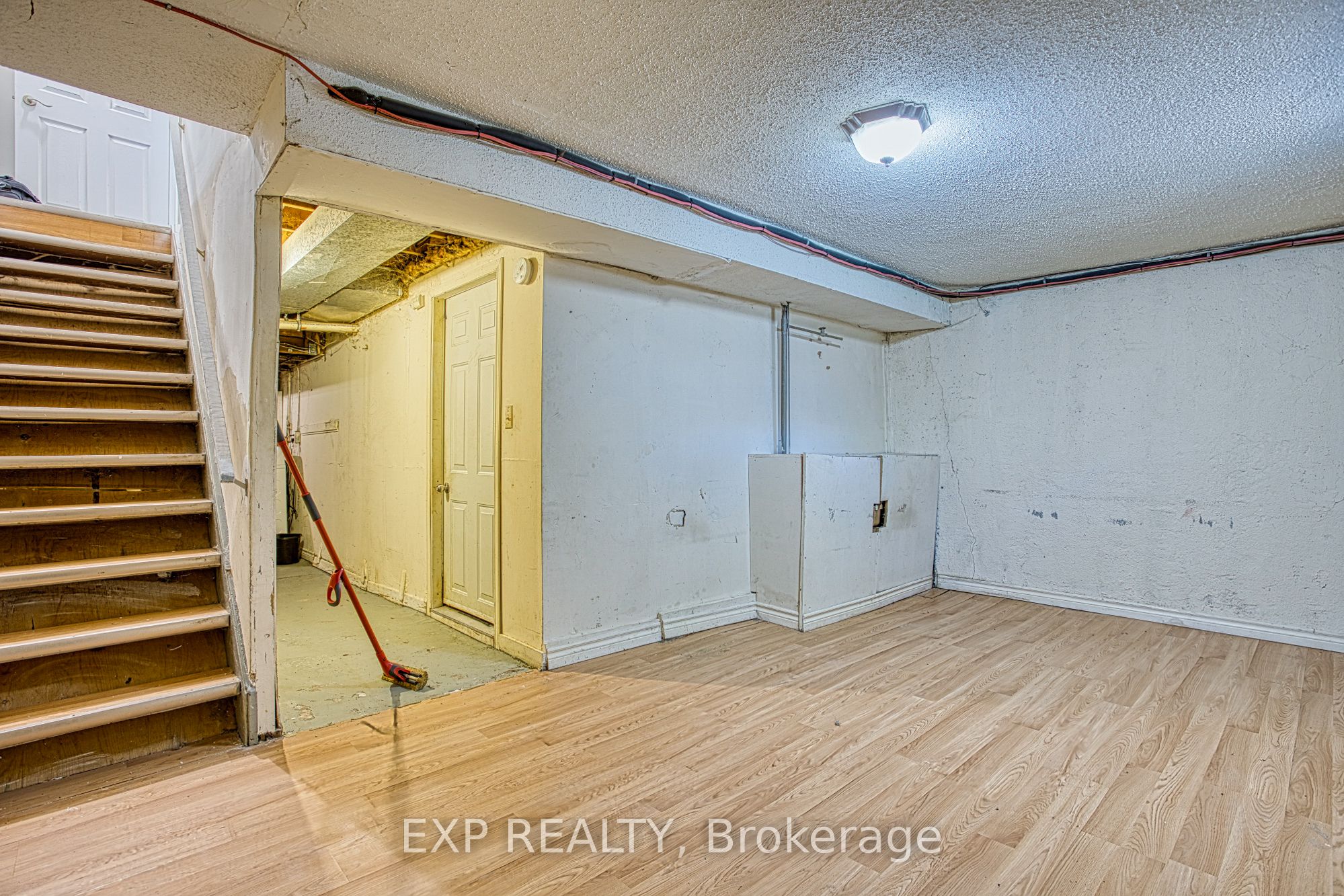 75 Berkindale Drive 85 Property Photo 25