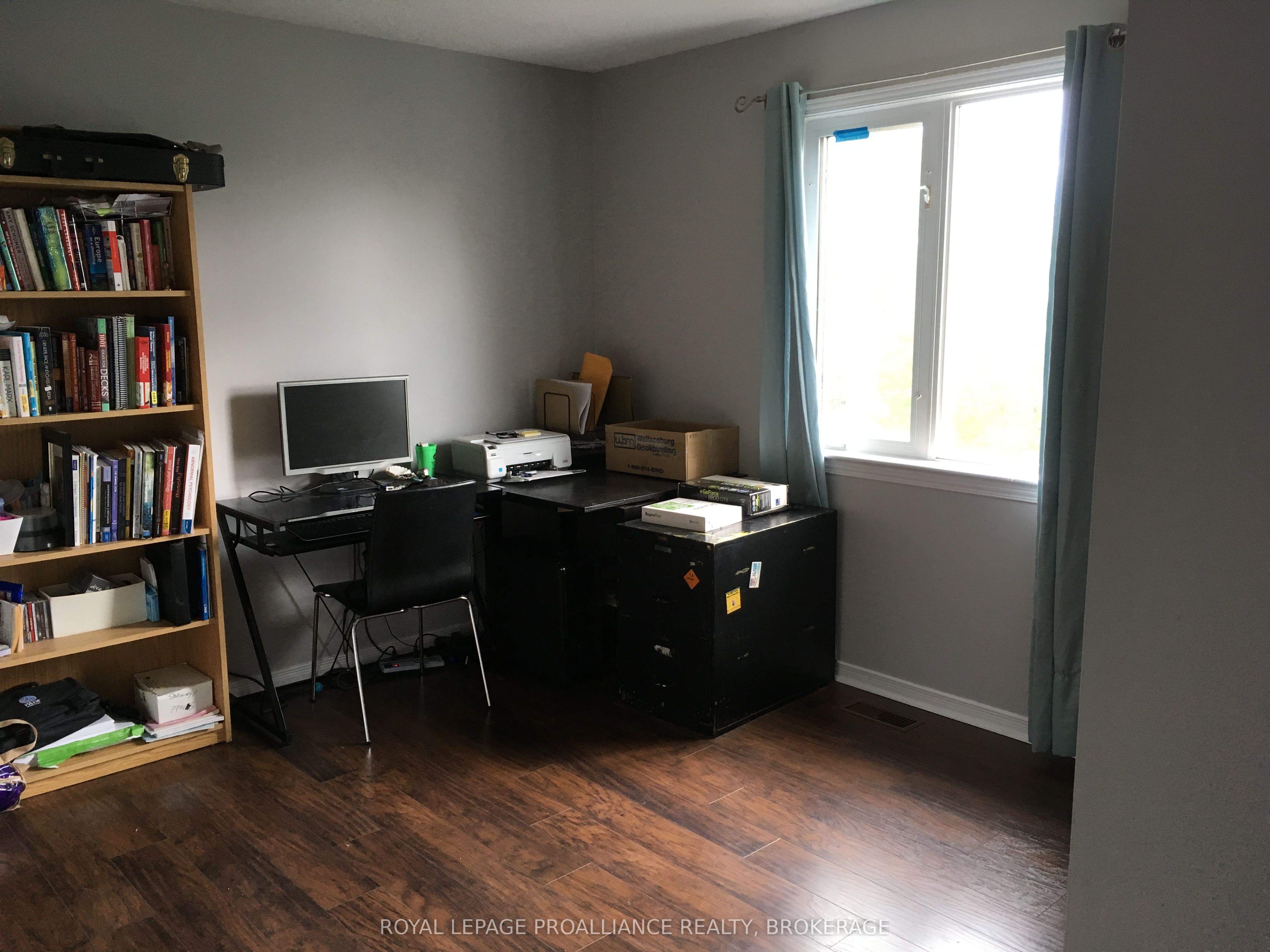 653 Barnsley Crescent Property Photo 27