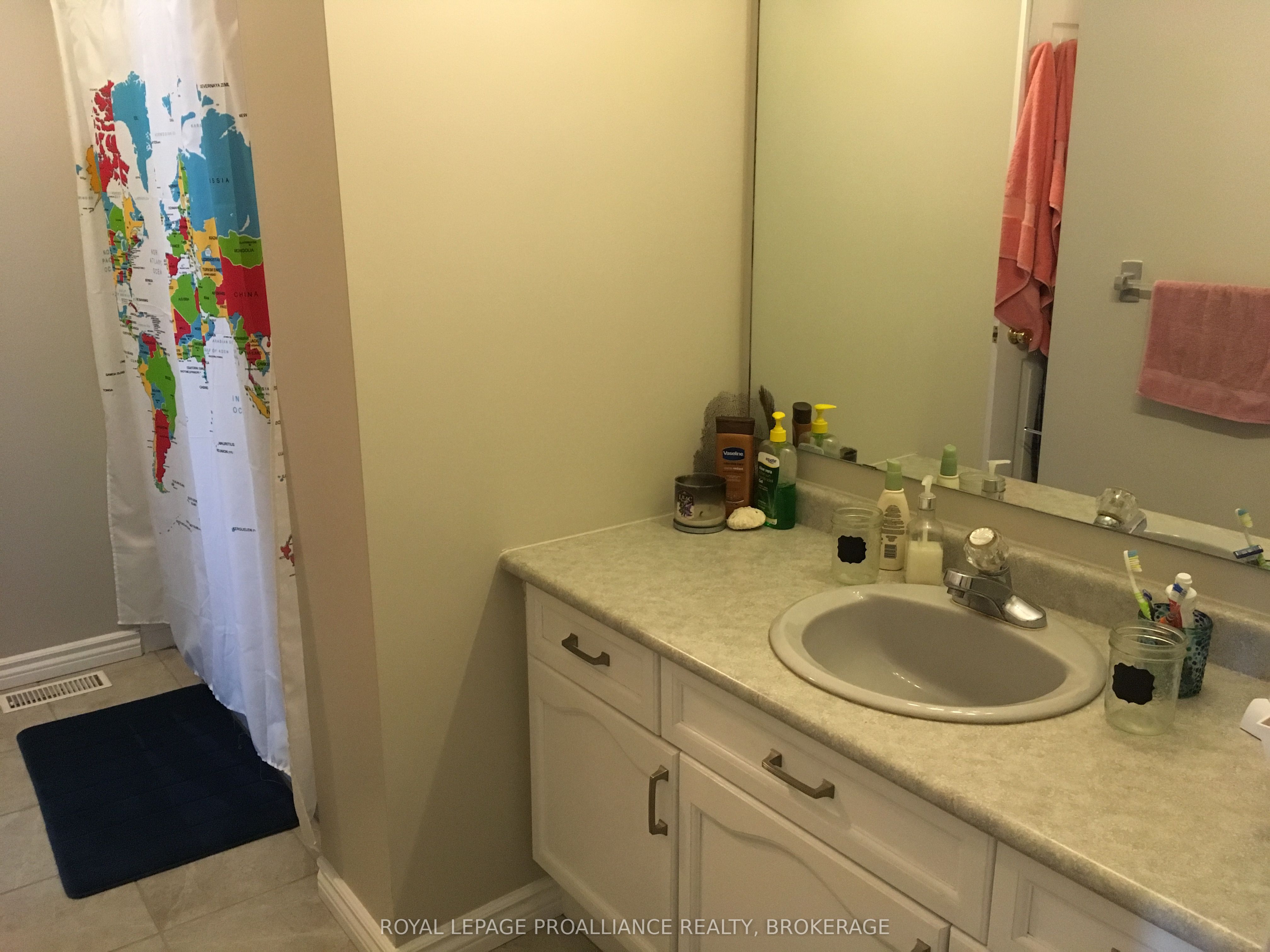 653 Barnsley Crescent Property Photo 28