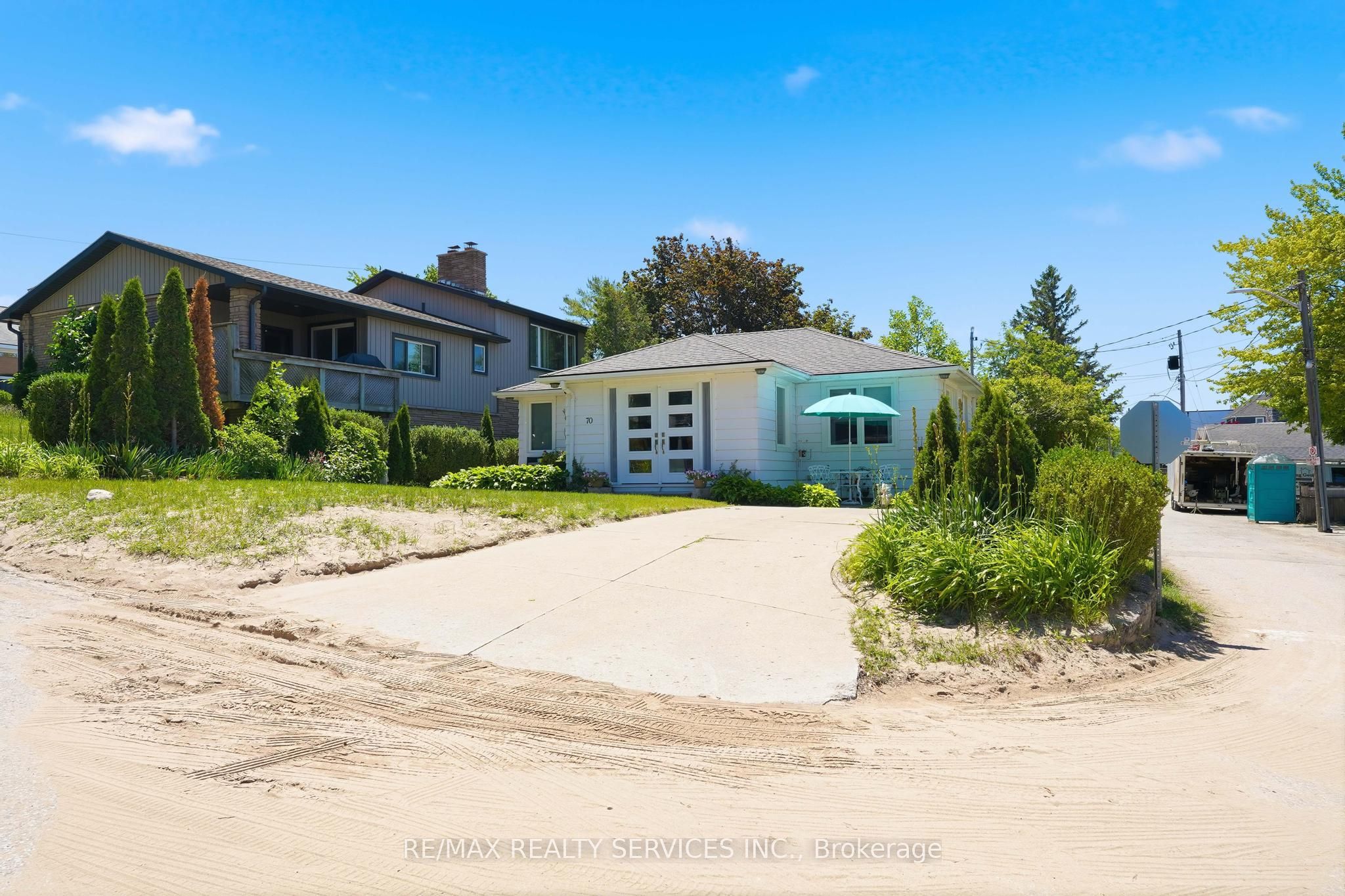 70 Oak Street Property Photo 2