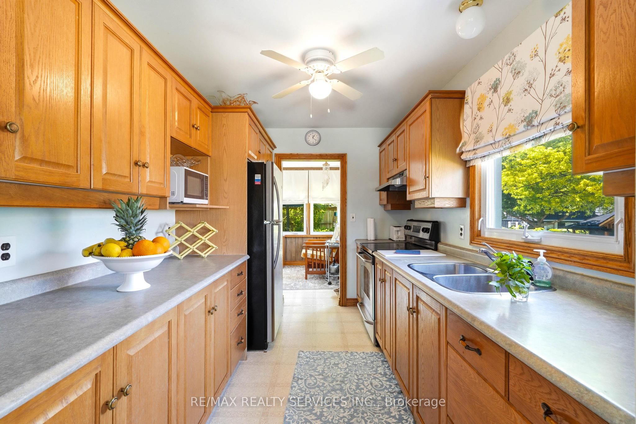 70 Oak Street Property Photo 18
