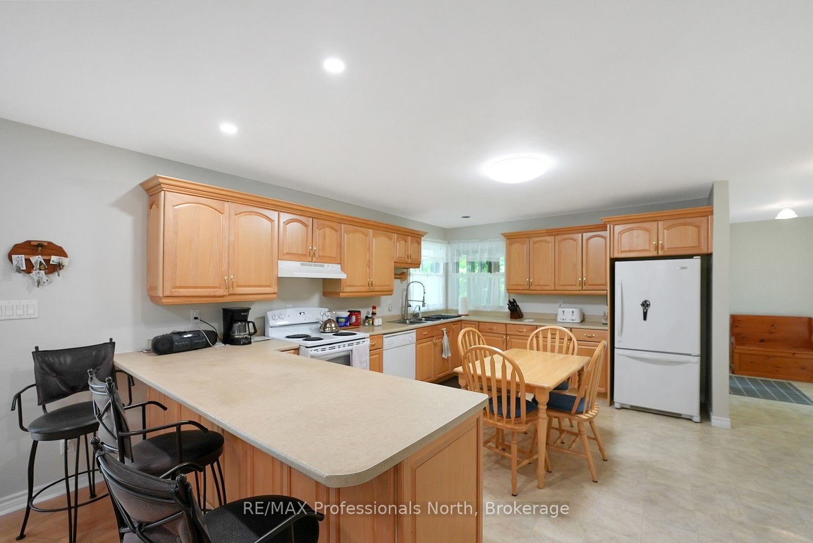 17254 Highway 118 Property Photo 12