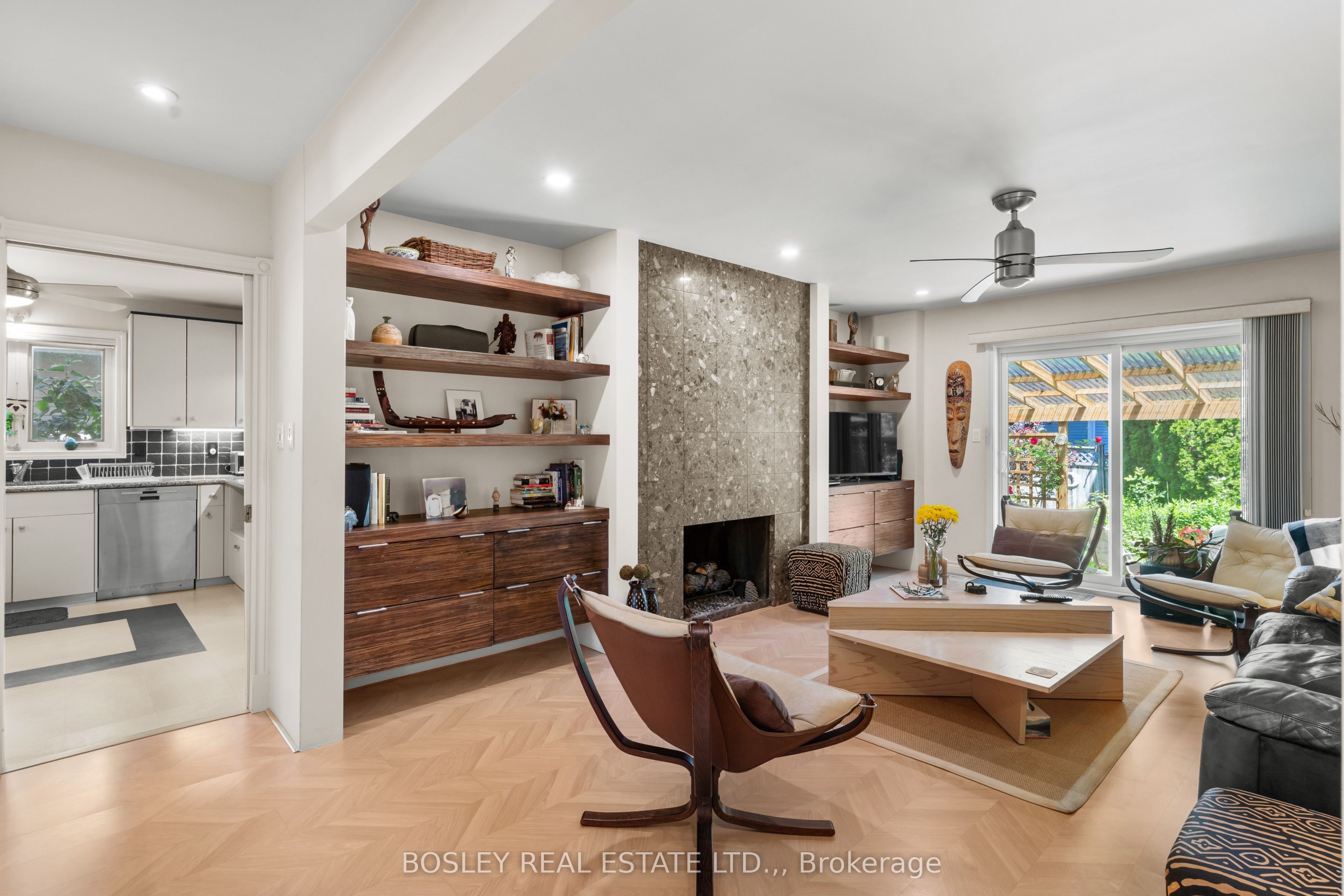 44 The Promenade Promenade Property Photo 3