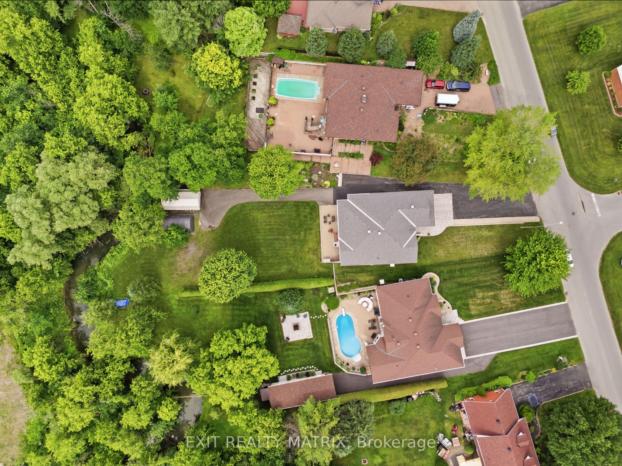 16 Richelieu Street Property Photo 45