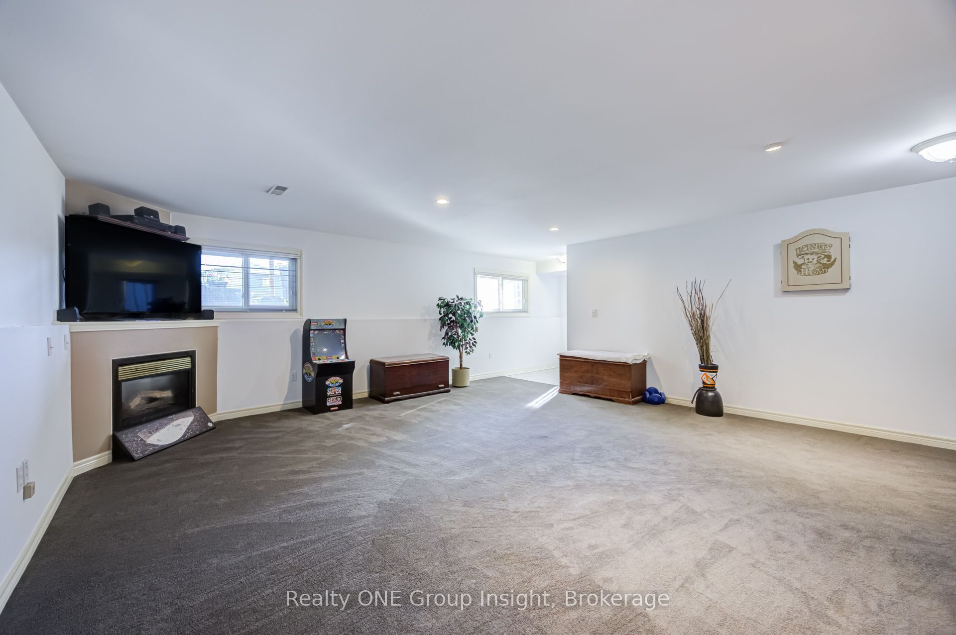 7880 Ascot Circle Property Photo 37