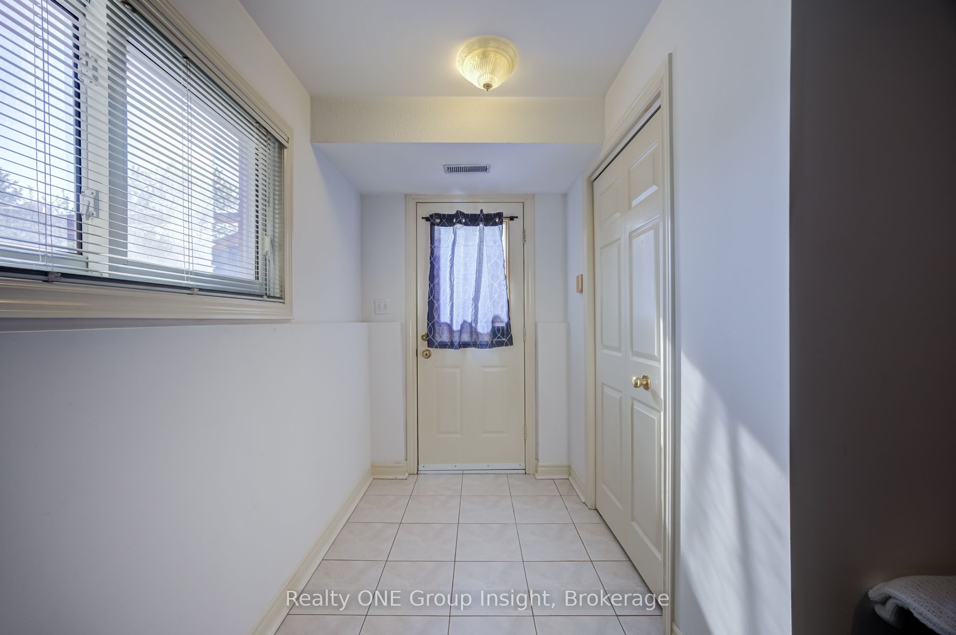 7880 Ascot Circle Property Photo 42