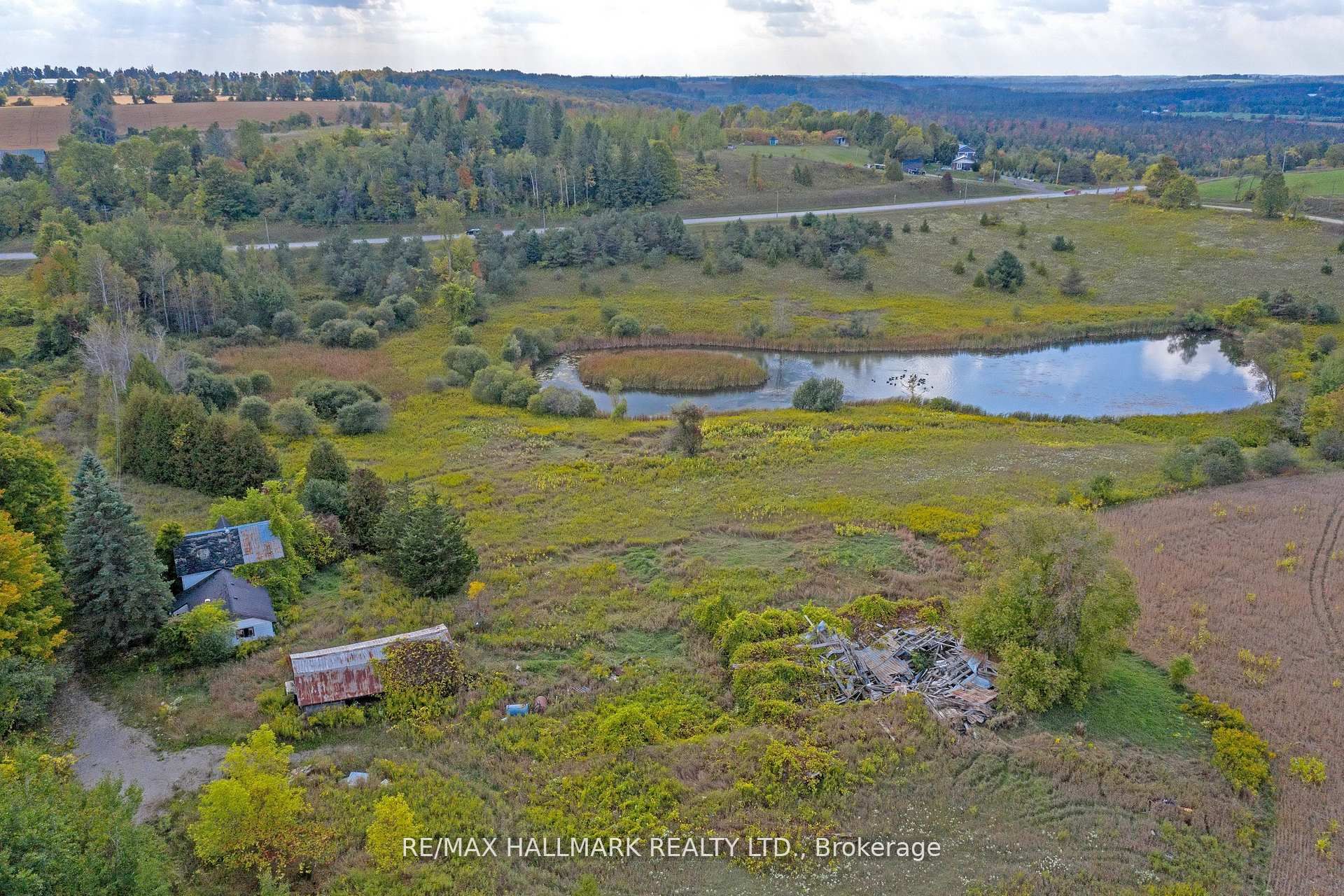 5285 Trafalgar Road Property Photo 4