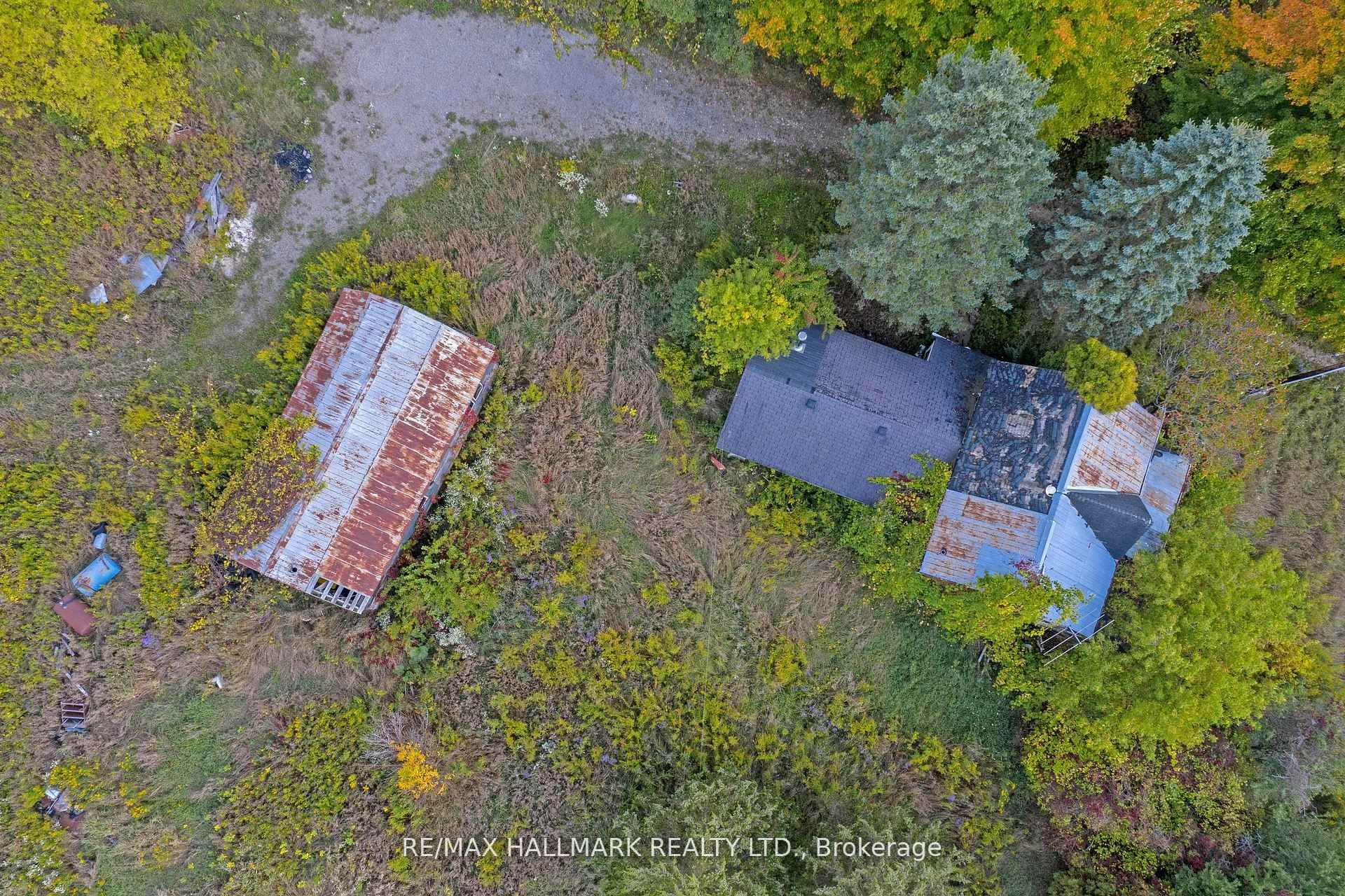 5285 Trafalgar Road Property Photo 8