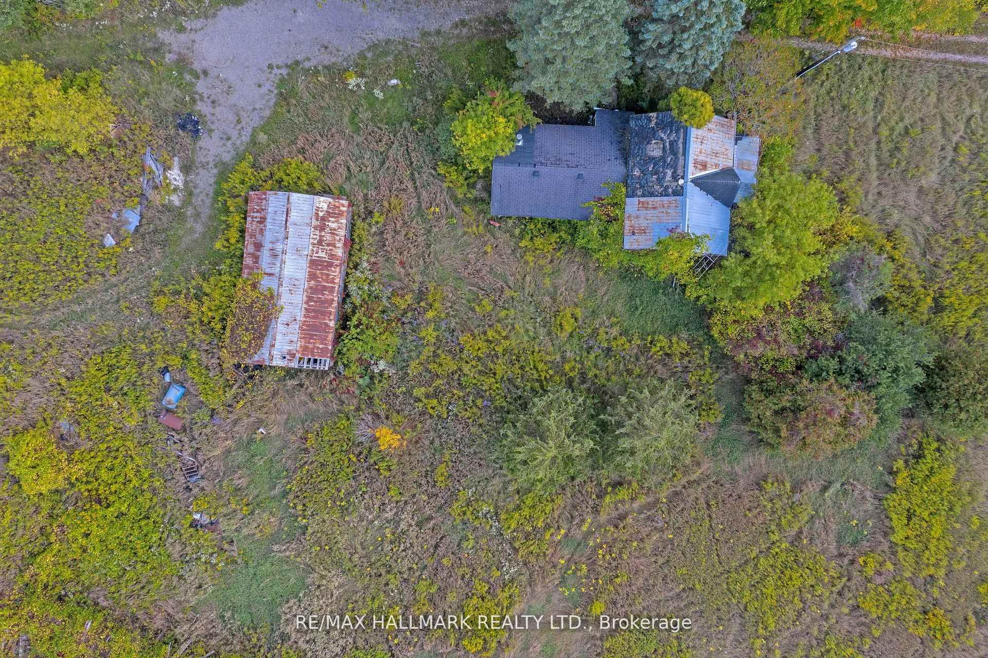 5285 Trafalgar Road Property Photo 9