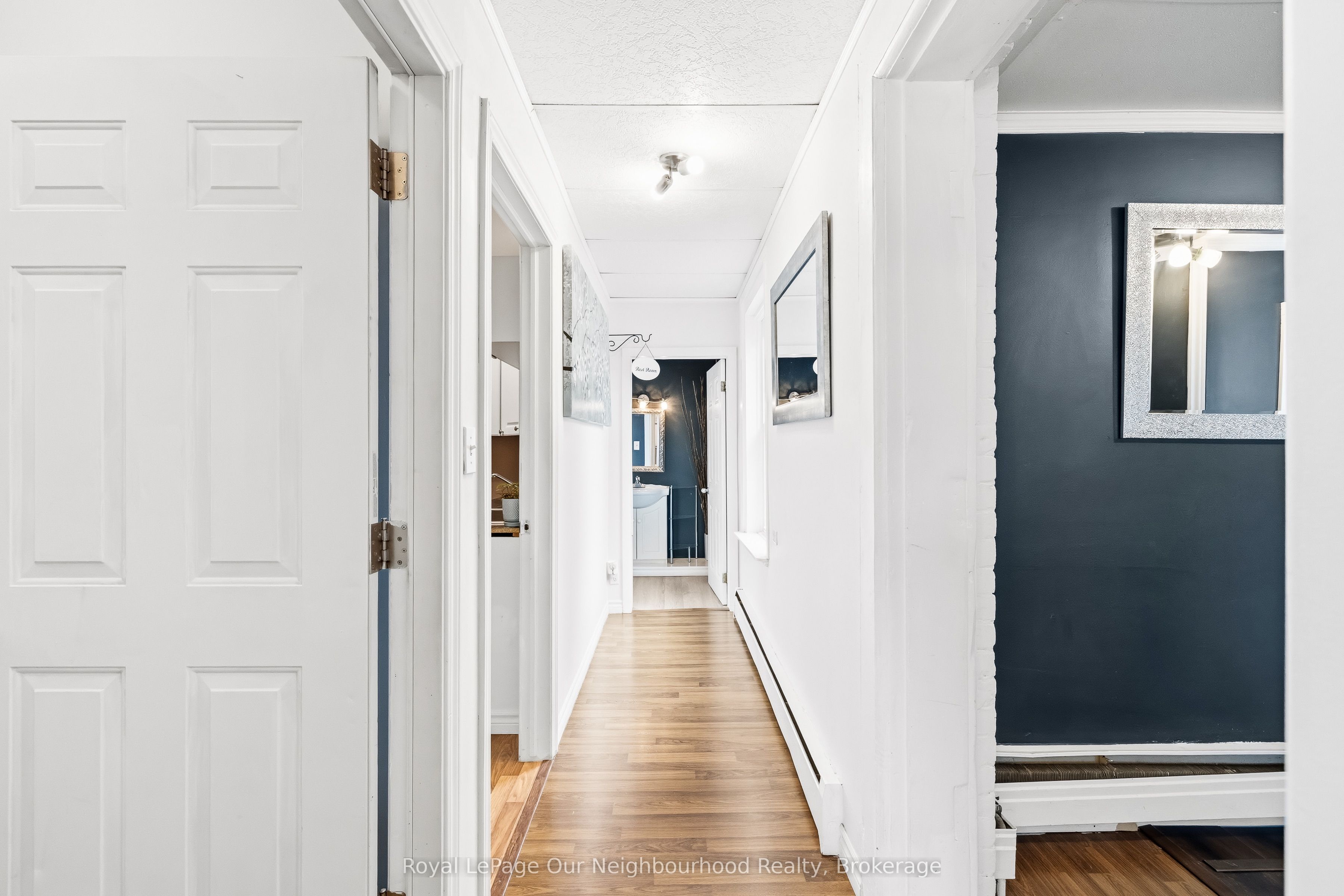 162 Dundas Street E Property Photo 16
