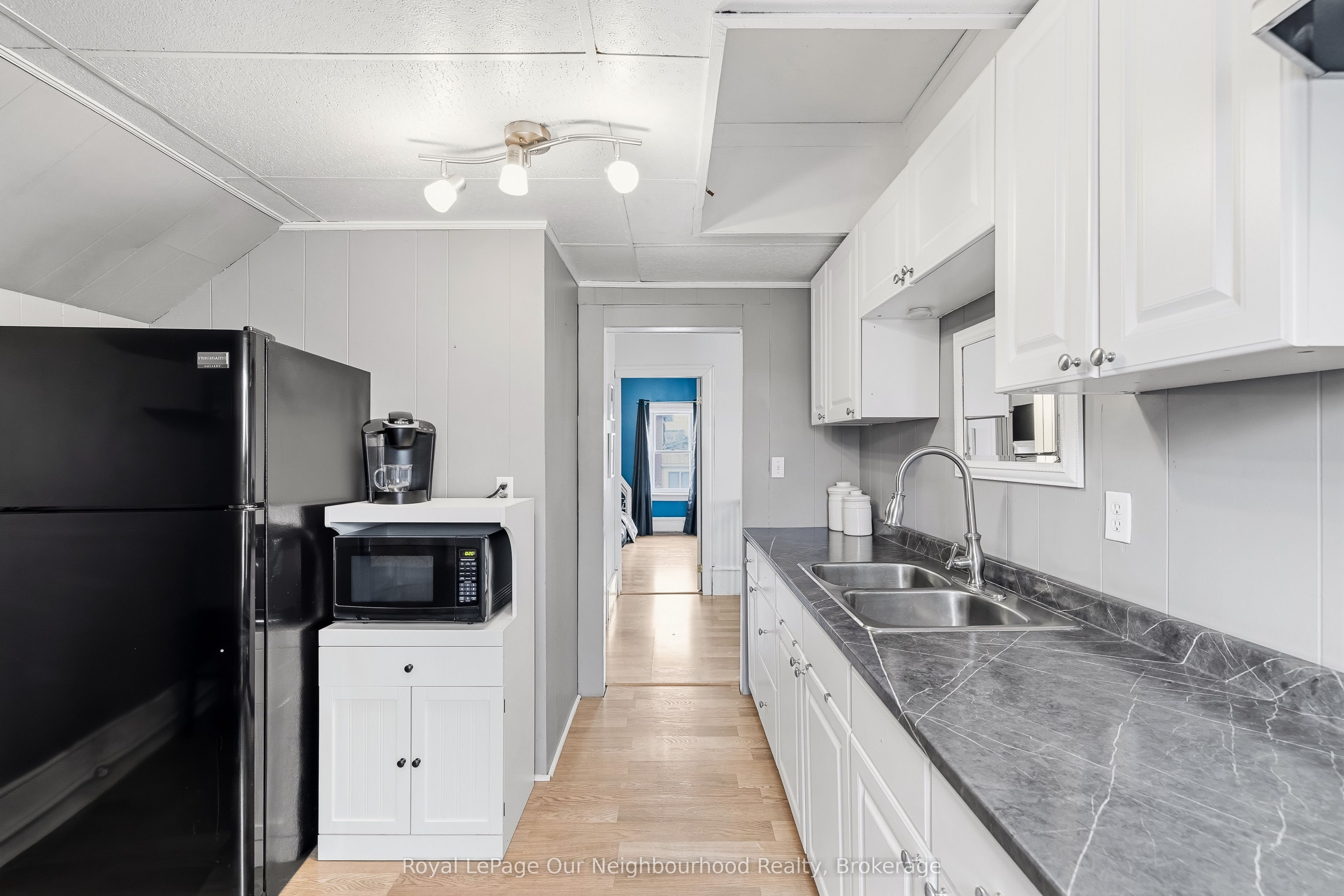 162 Dundas Street E Property Photo 30