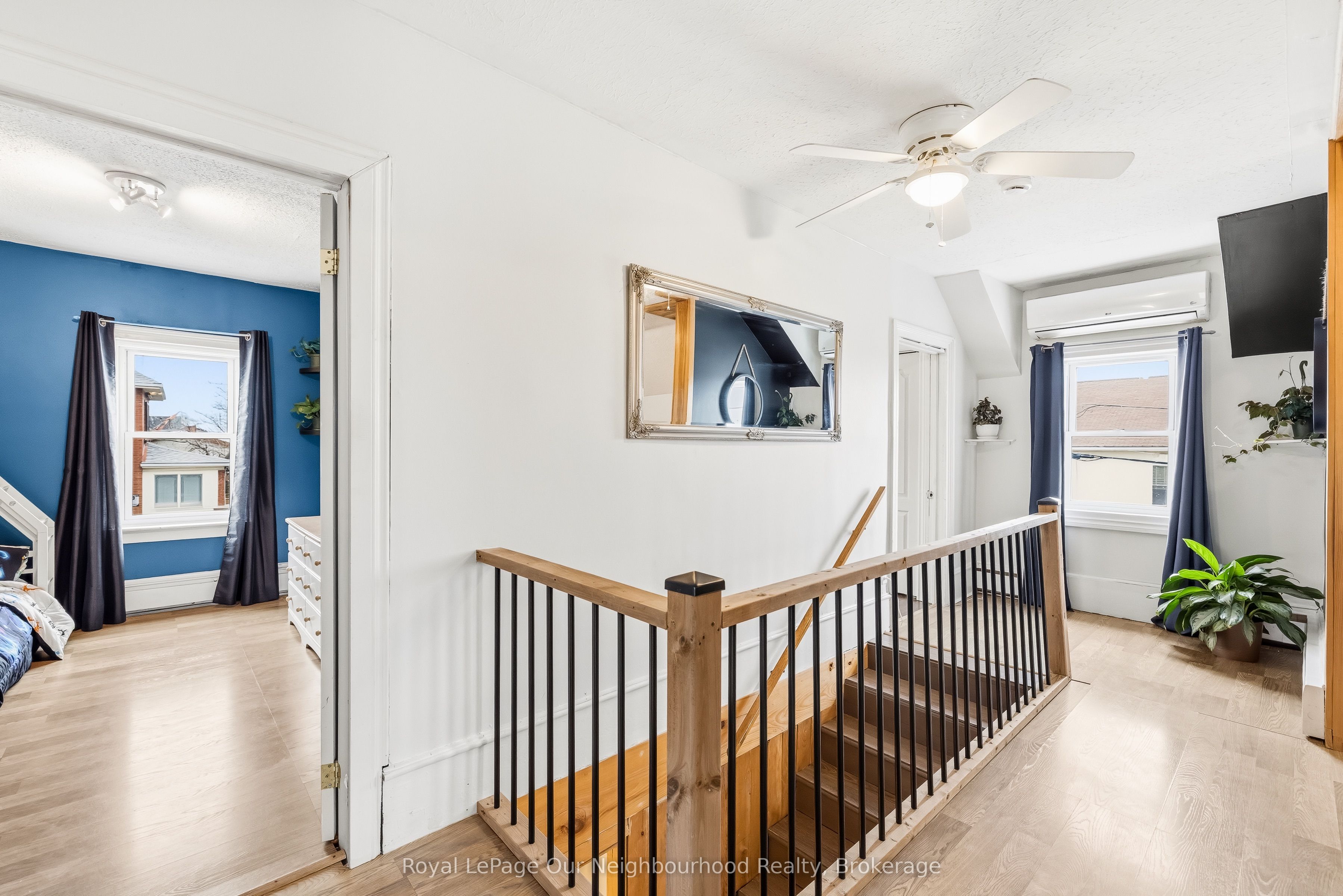 162 Dundas Street E Property Photo 31
